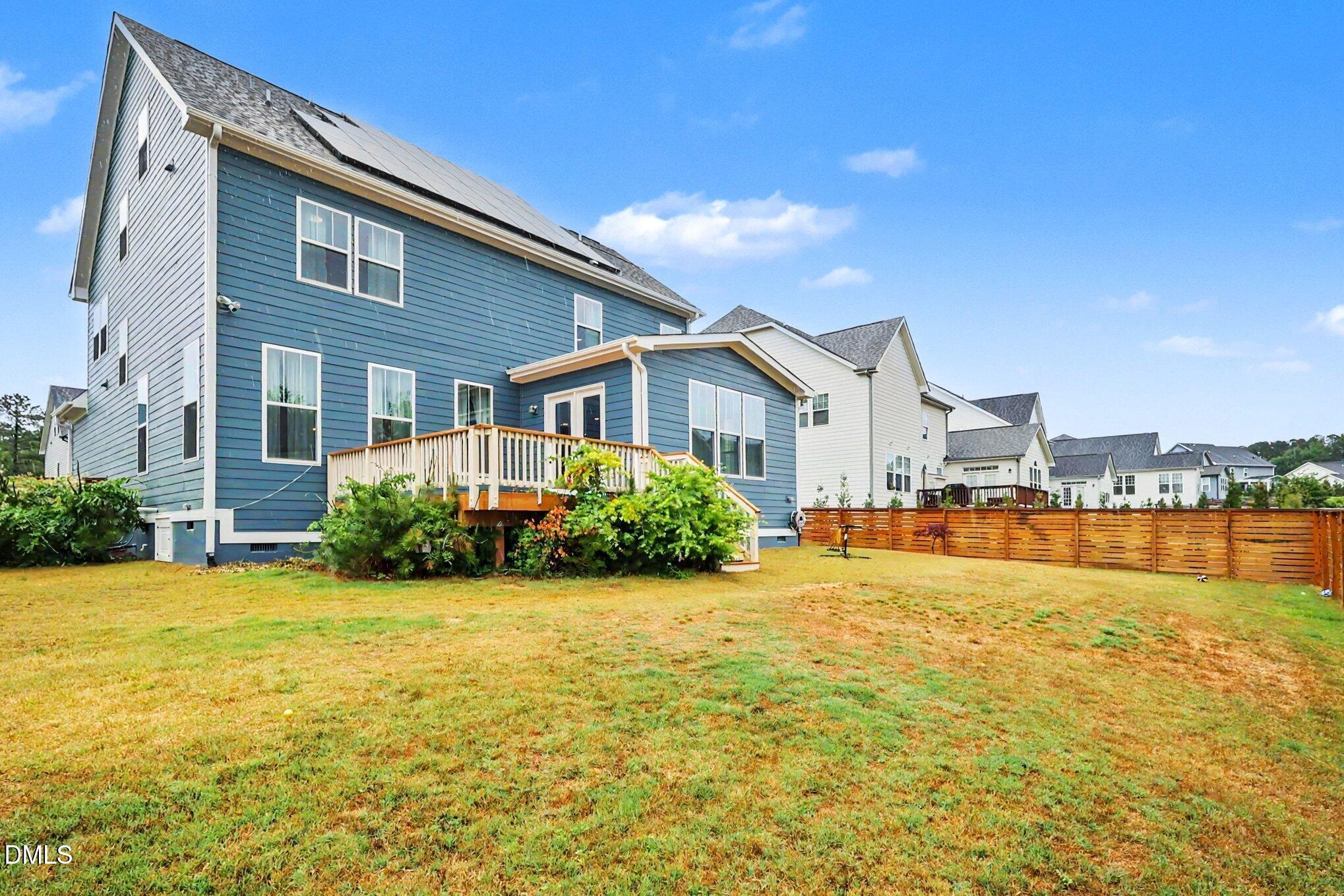 1105 Crested Jay Drive Property Photo 15