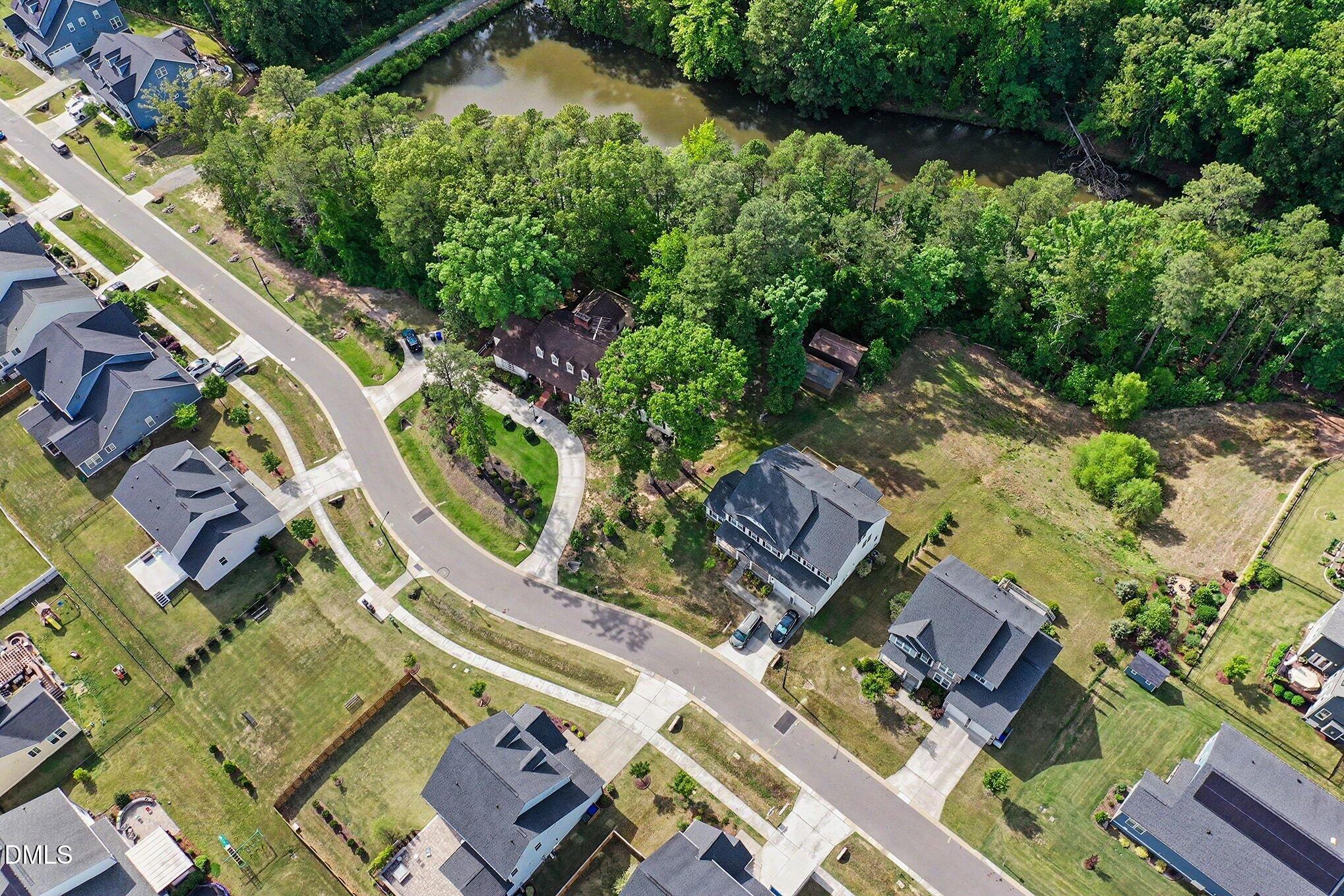 1105 Crested Jay Drive Property Photo 45