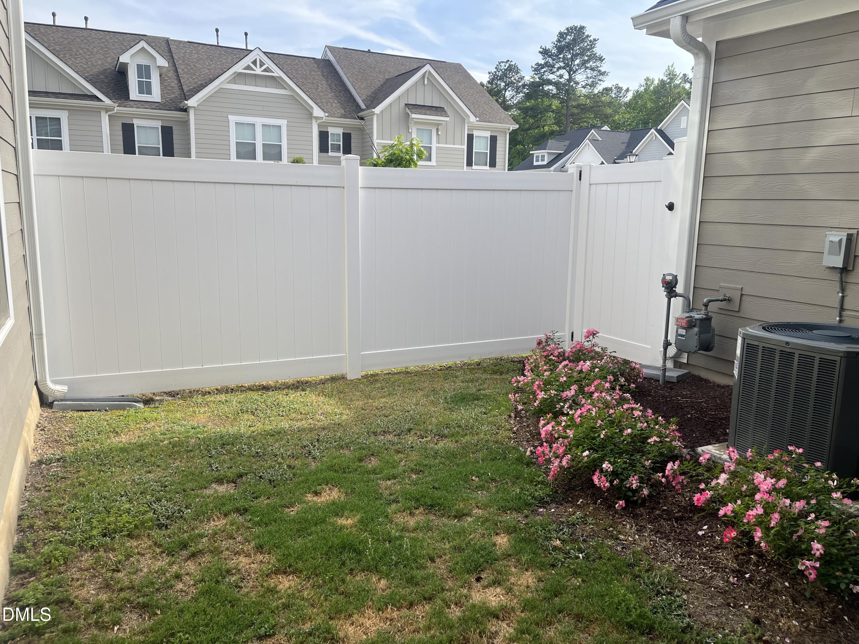 717 Carraway Garden Drive Property Photo 22