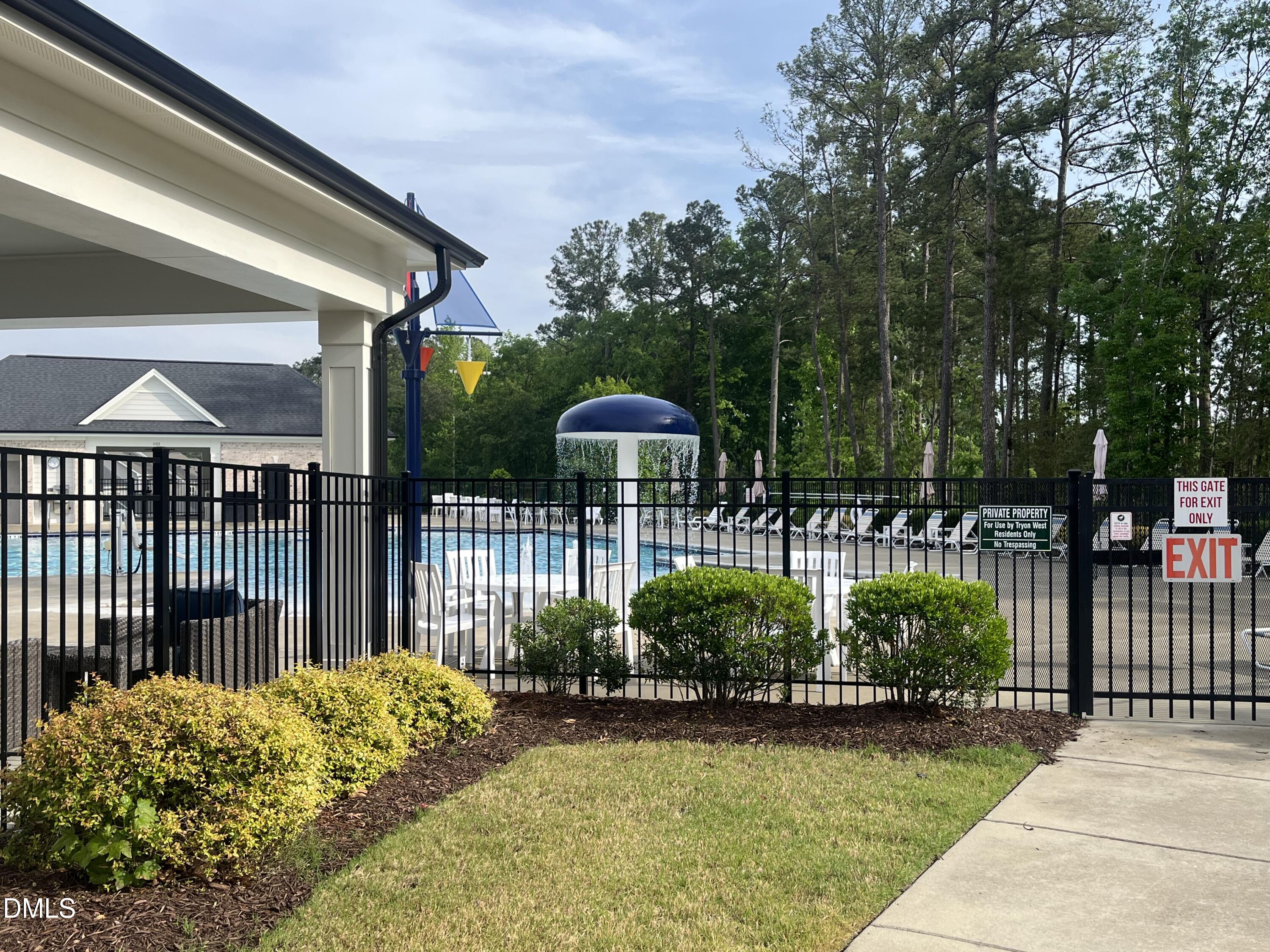 717 Carraway Garden Drive Property Photo 26