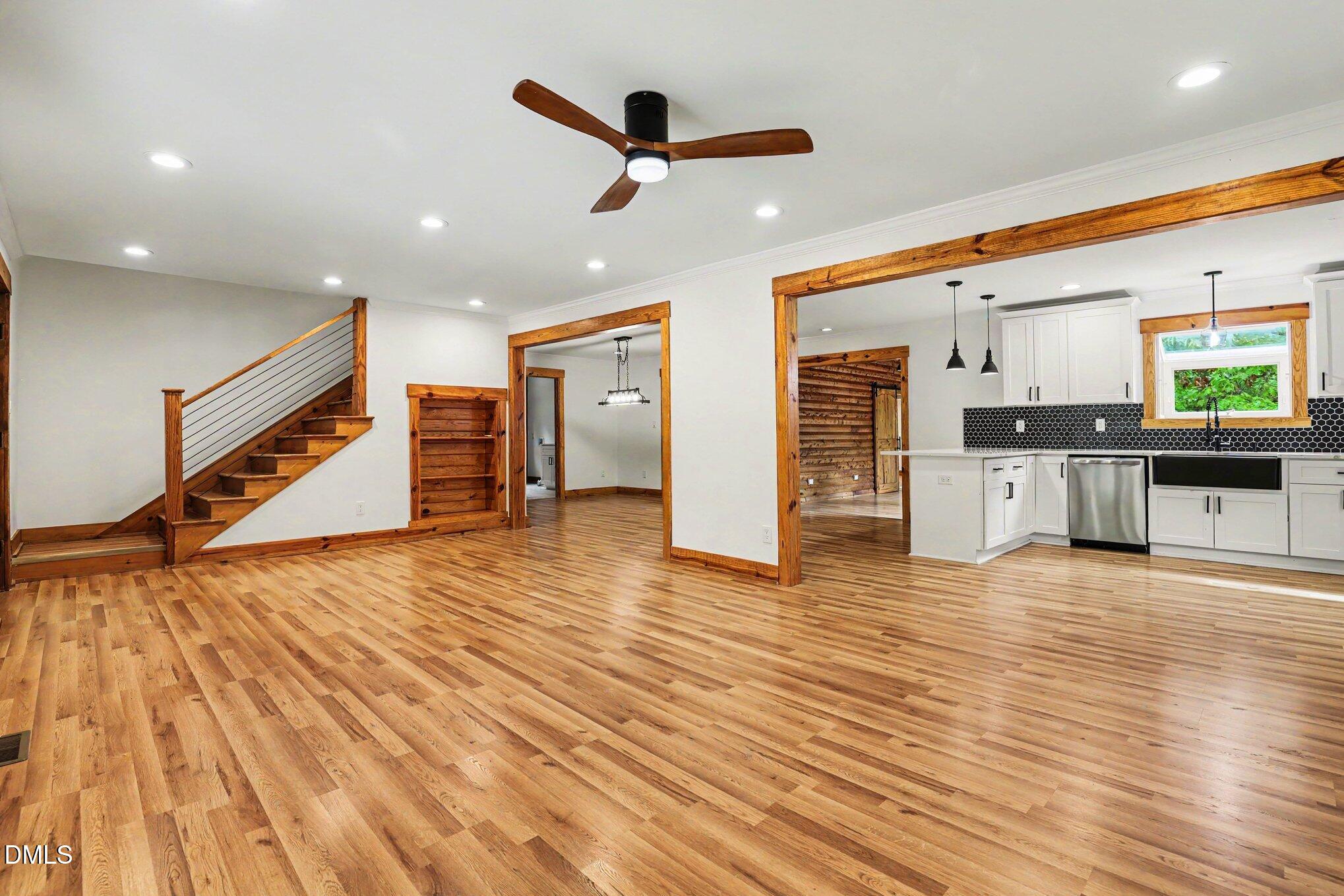 2853 Greenbrook Drive Property Photo 8