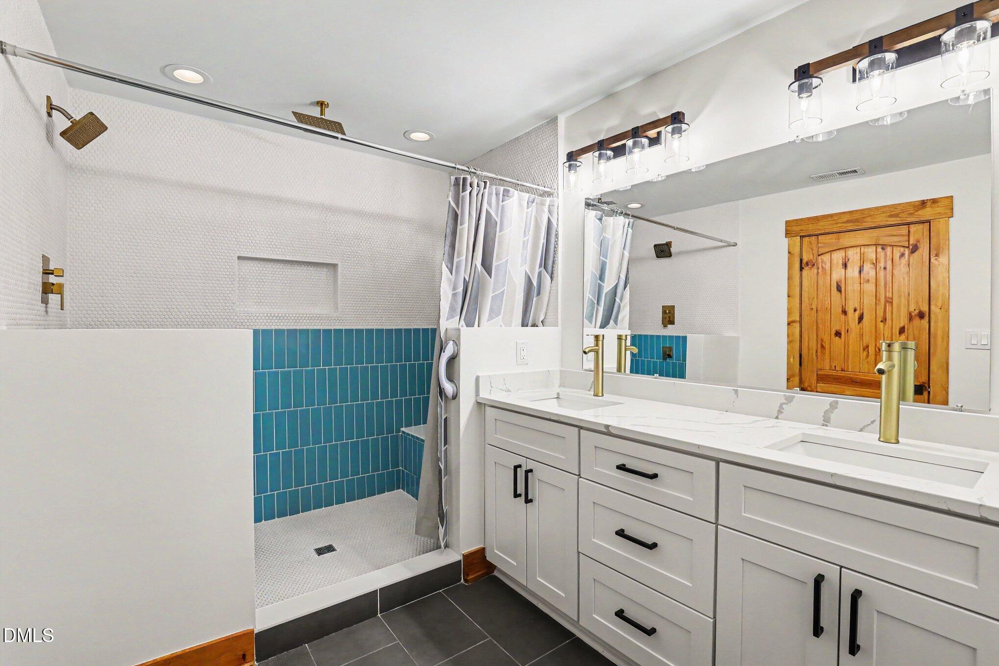 2853 Greenbrook Drive Property Photo 30