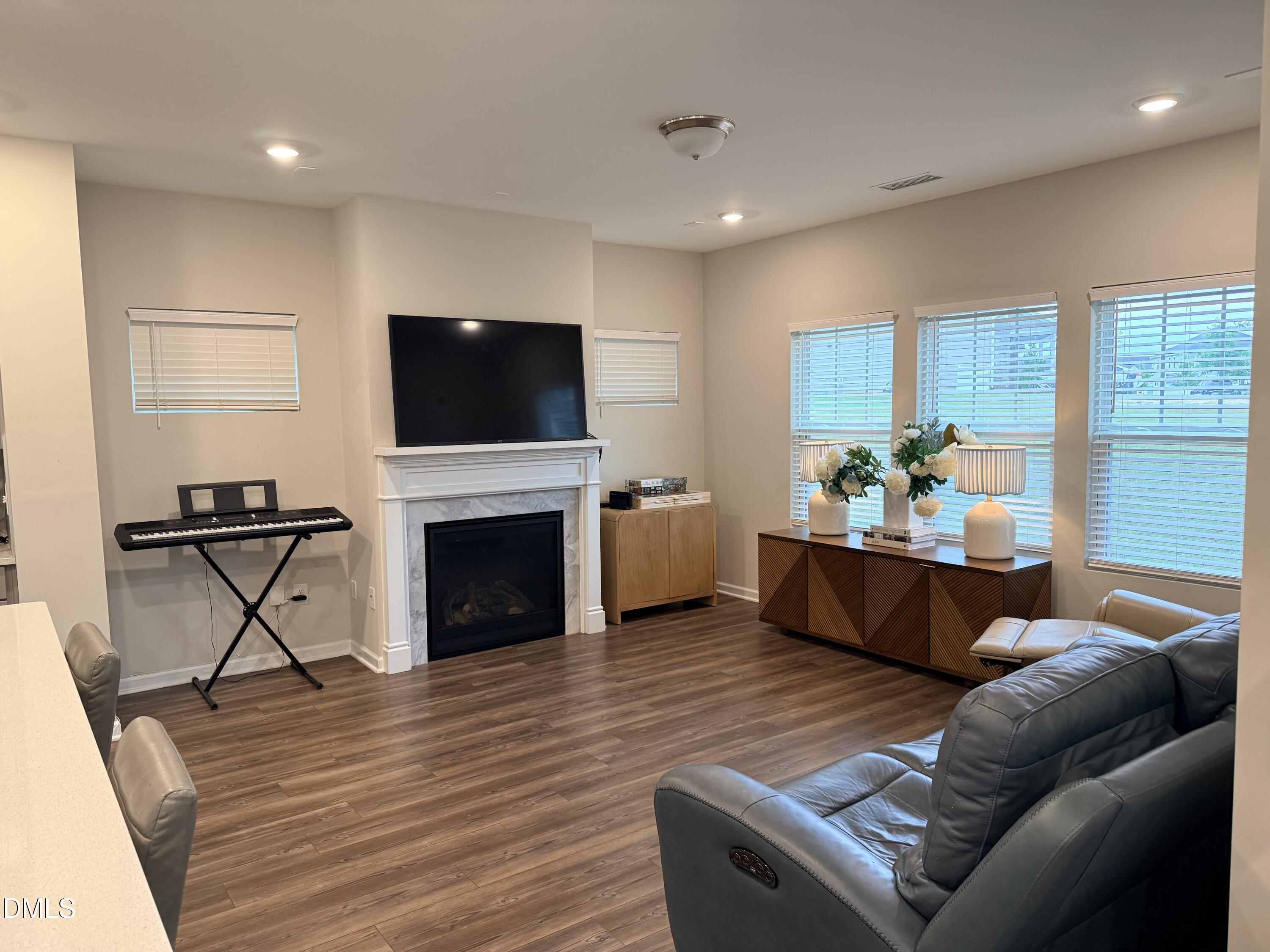 641 Sage Oak Ln, Holly Springs, Nc Property Photo 14