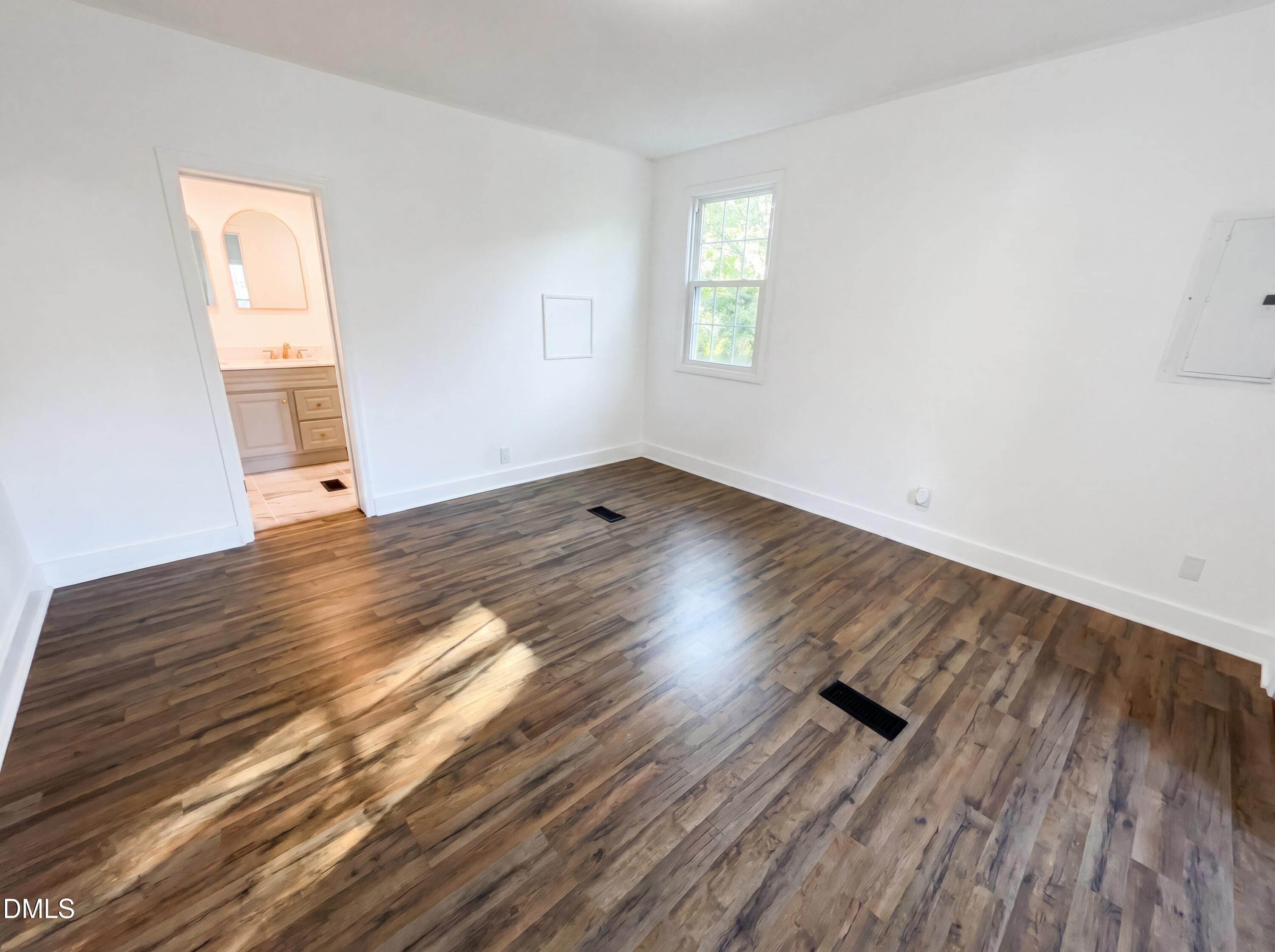 410 Madison Street Property Photo 4