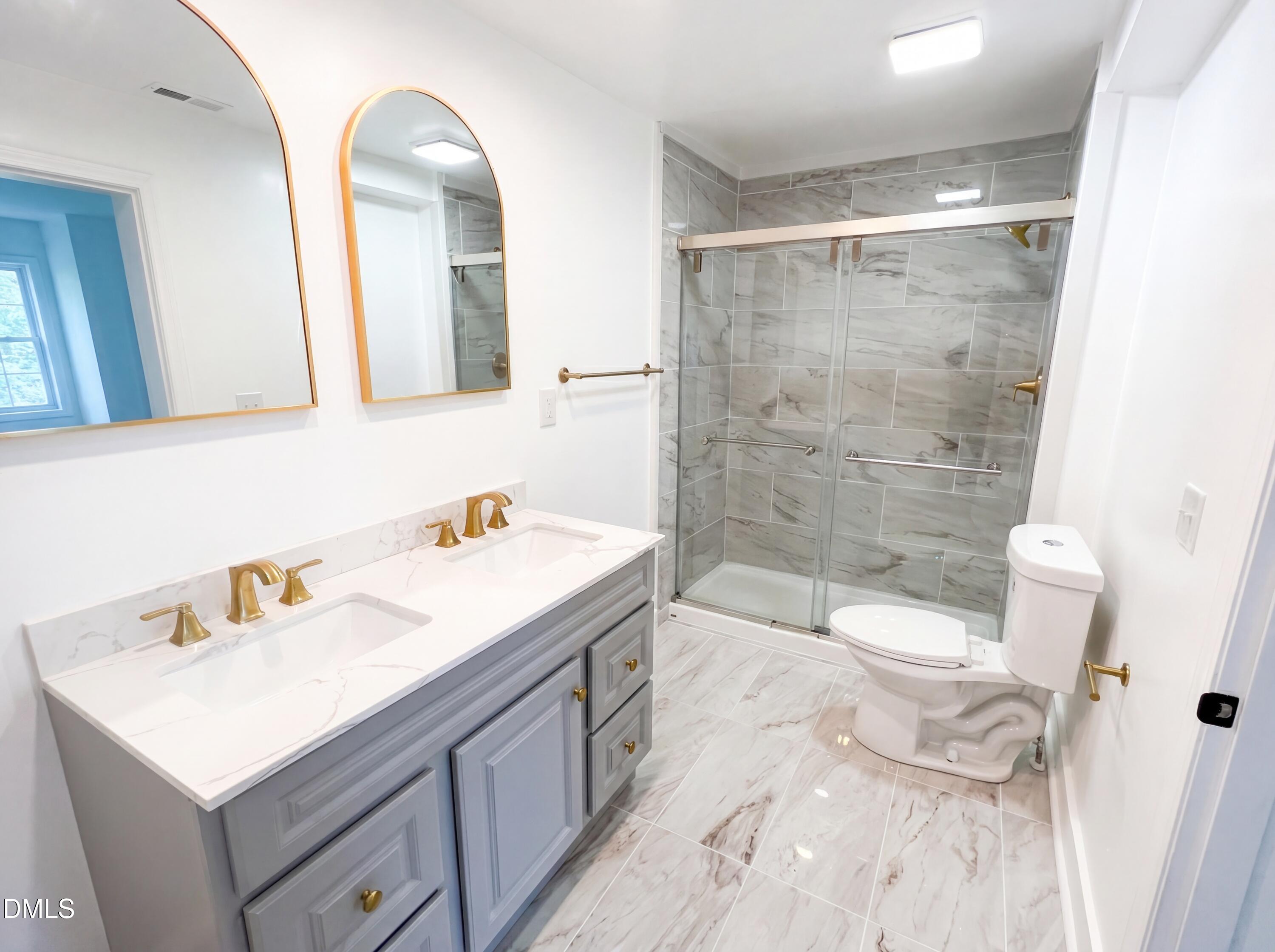 410 Madison Street Property Photo 11