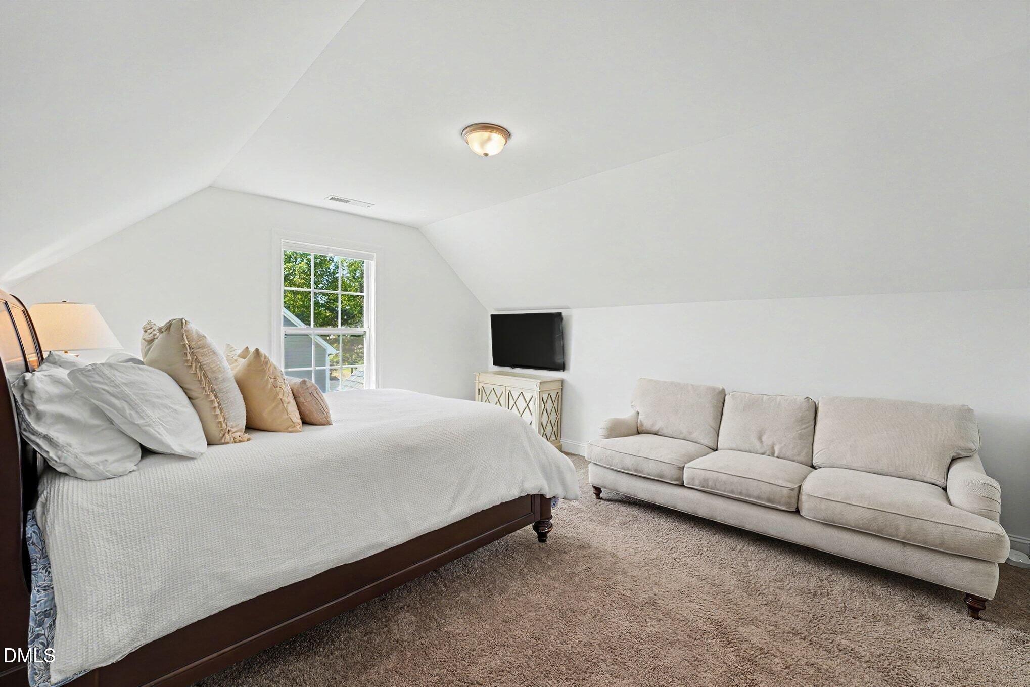52 Pistoia Drive Property Photo 23