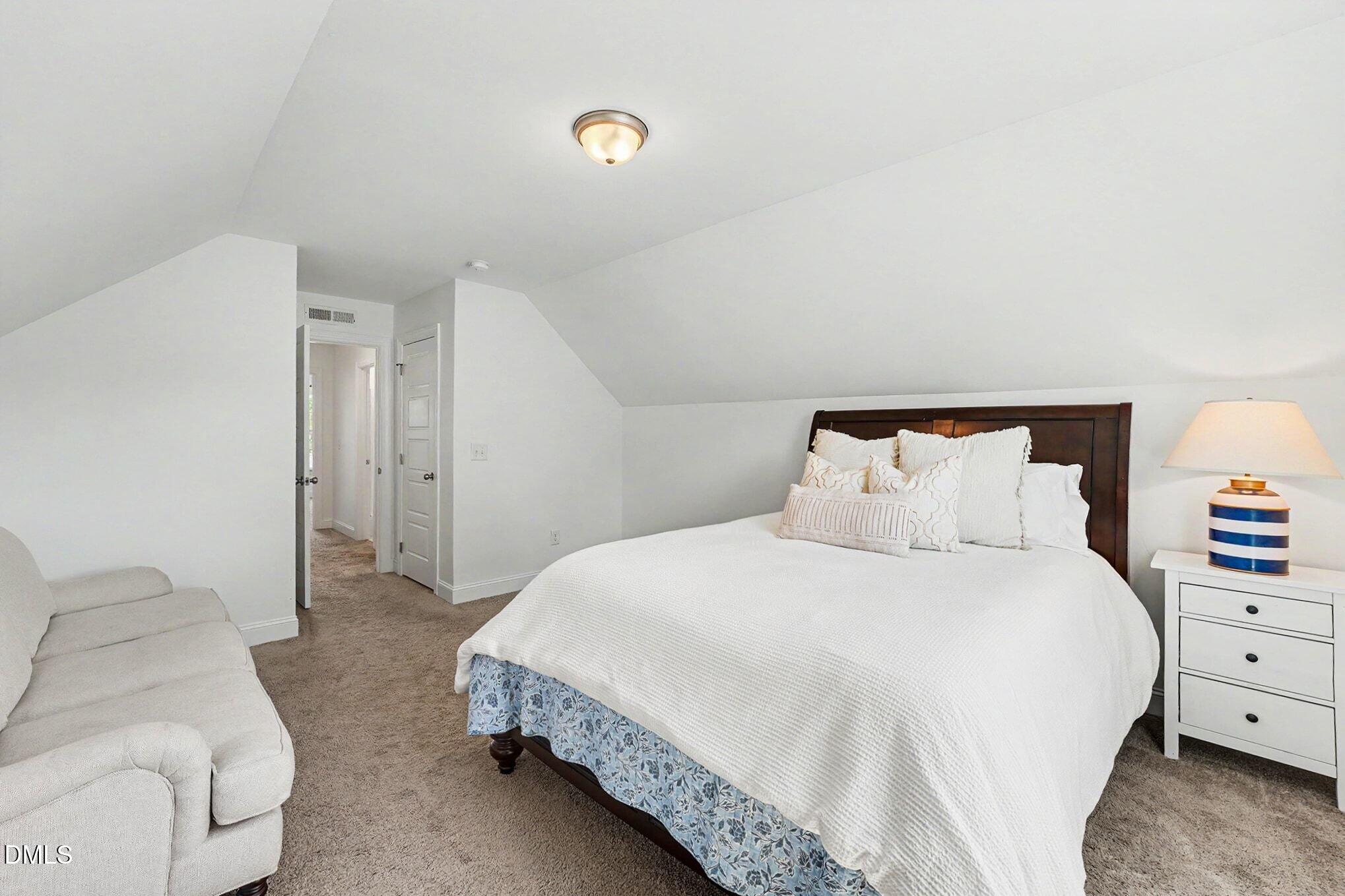 52 Pistoia Drive Property Photo 24