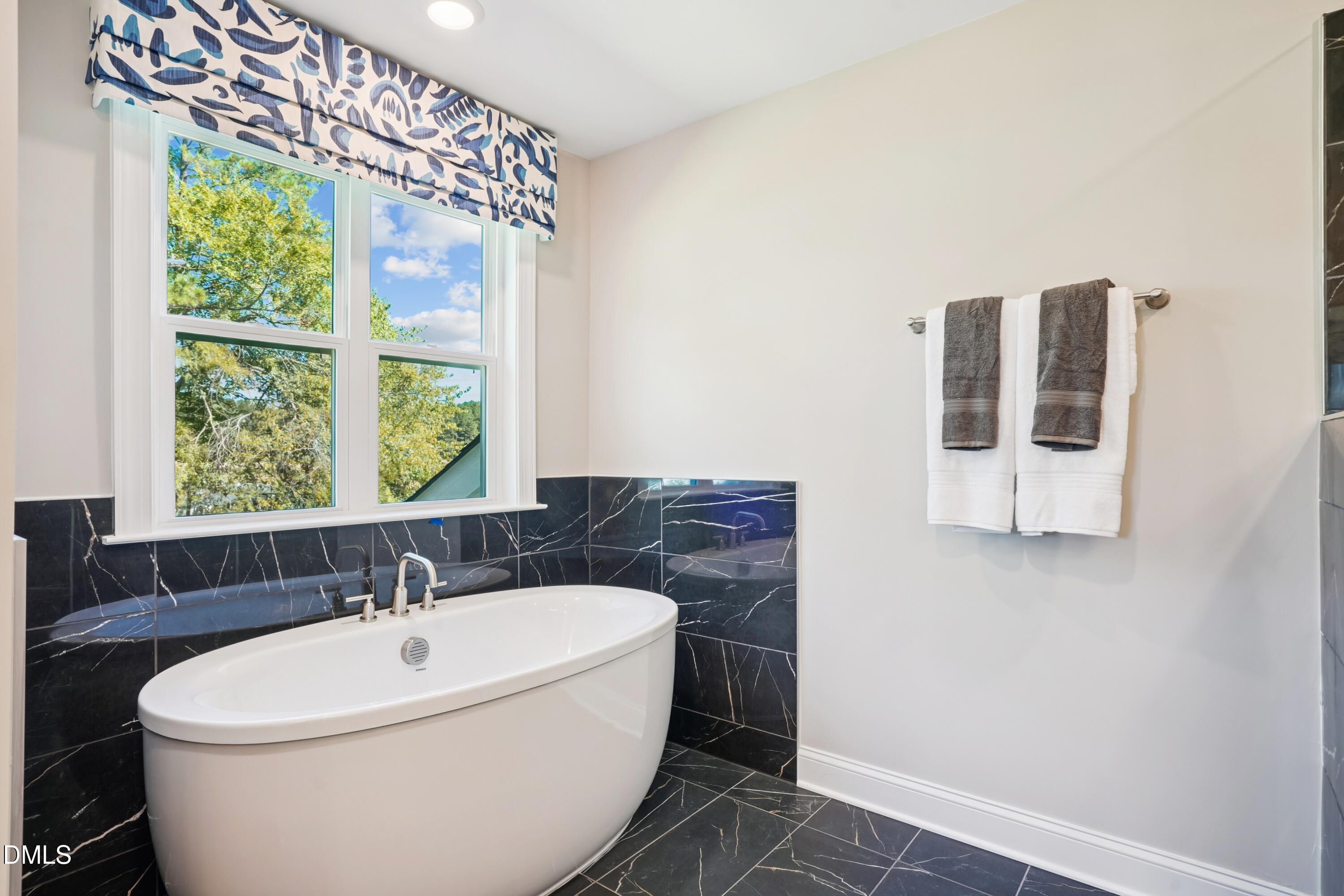 9512 Wood River Drive 30 Property Photo 23
