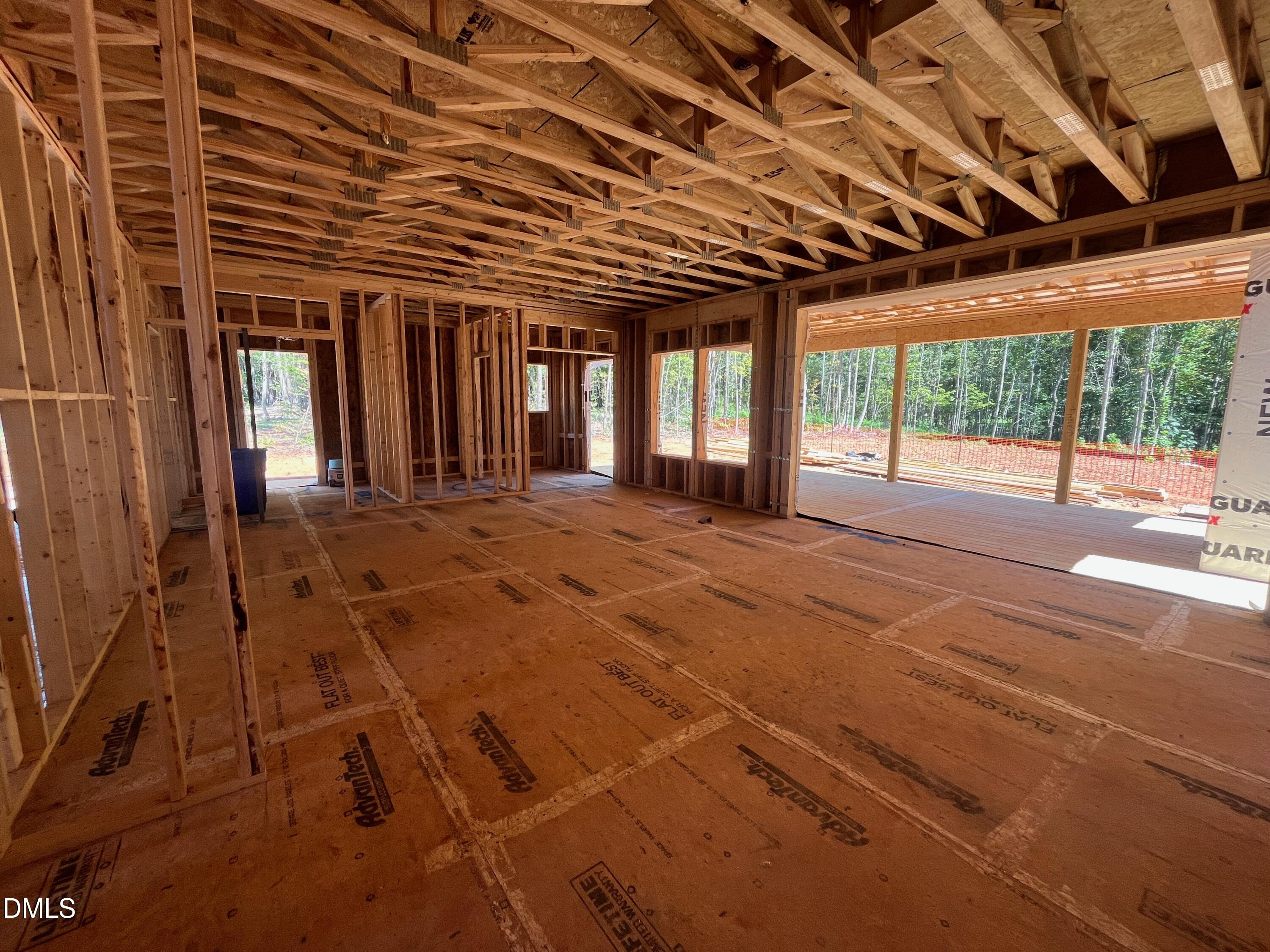 194 Isabelle Valley Drive Property Photo 5