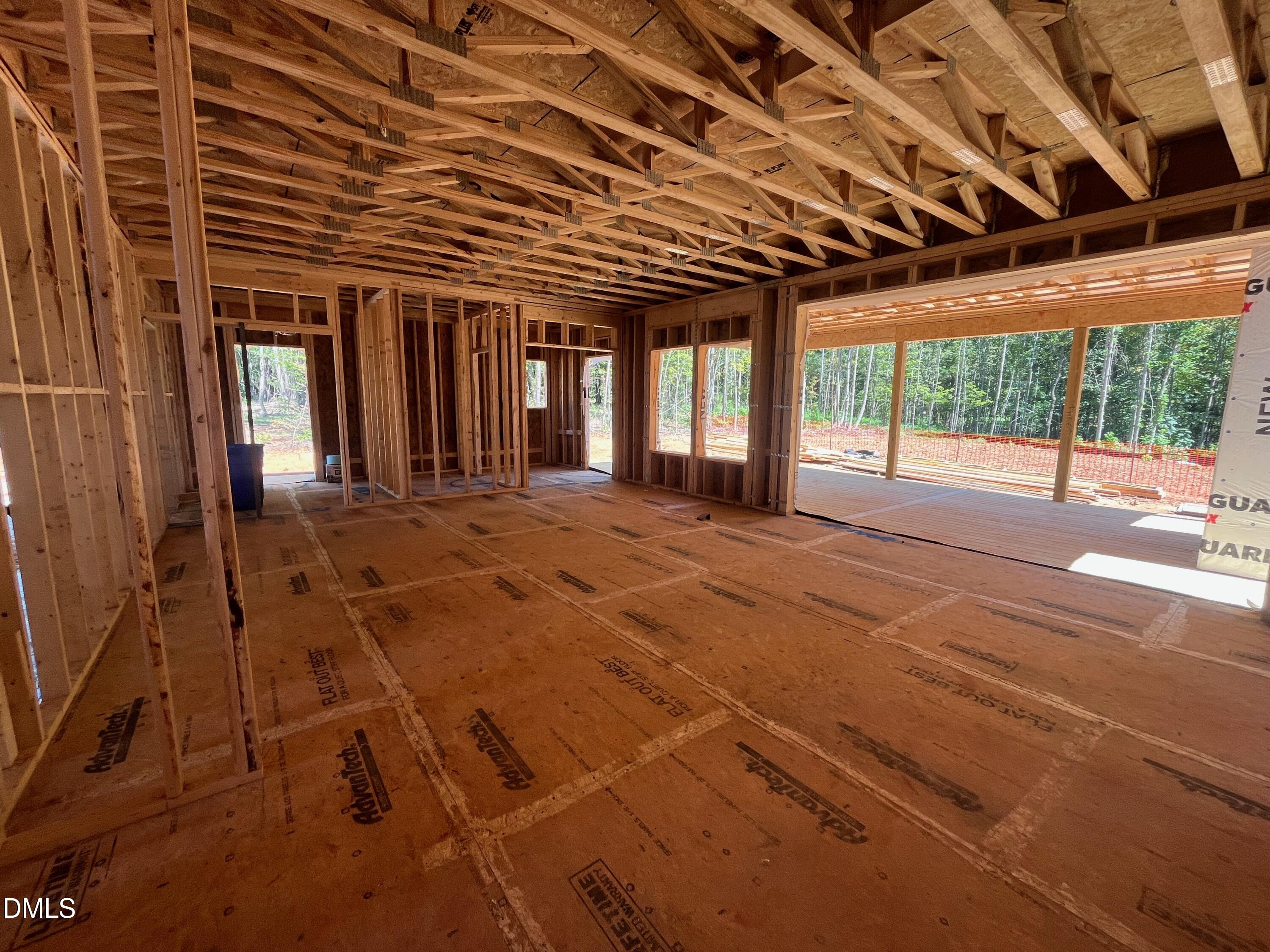 194 Isabelle Valley Drive Property Photo 6