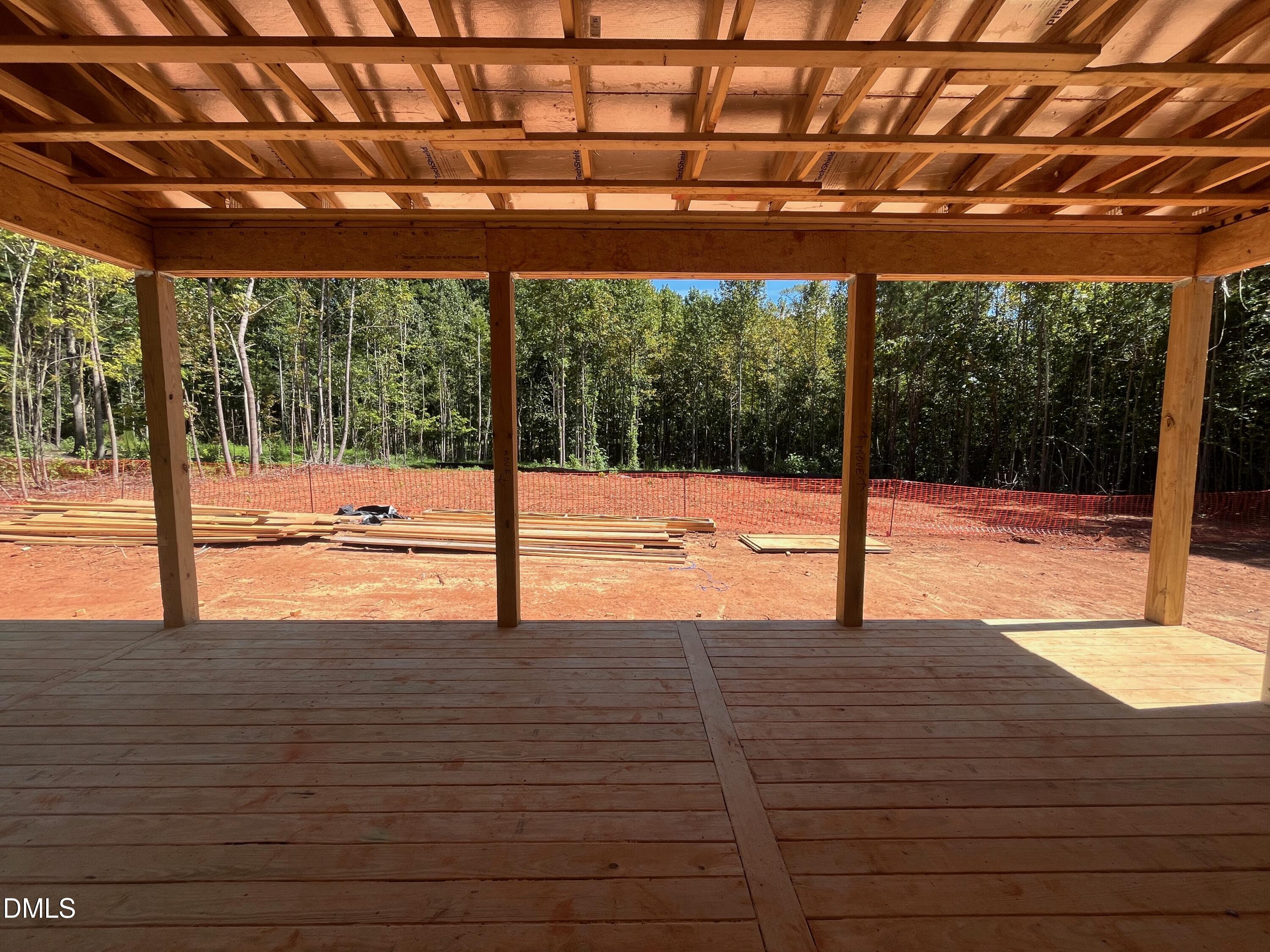 194 Isabelle Valley Drive Property Photo 10