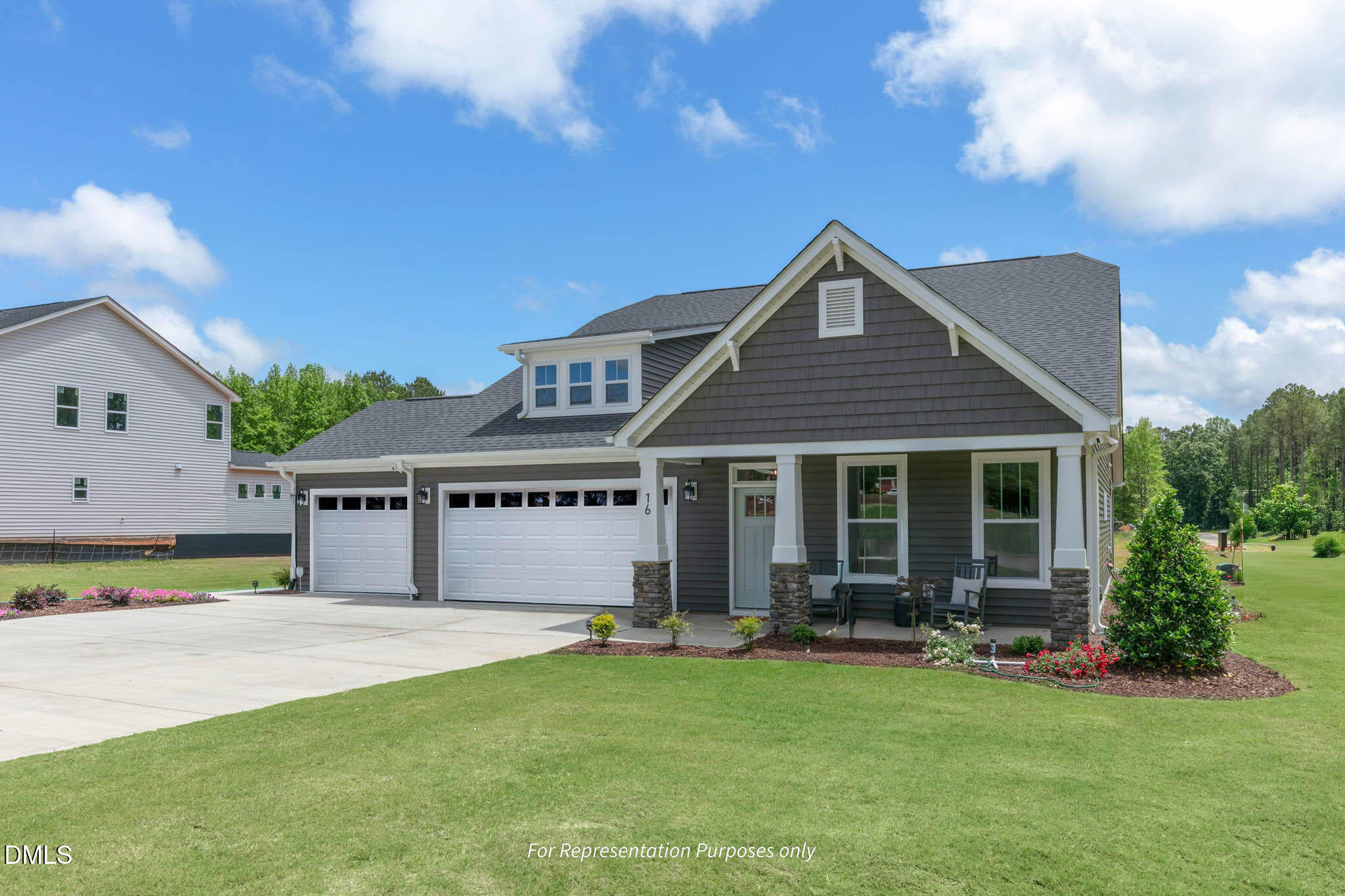252 Bluestone Drive Property Photo 3