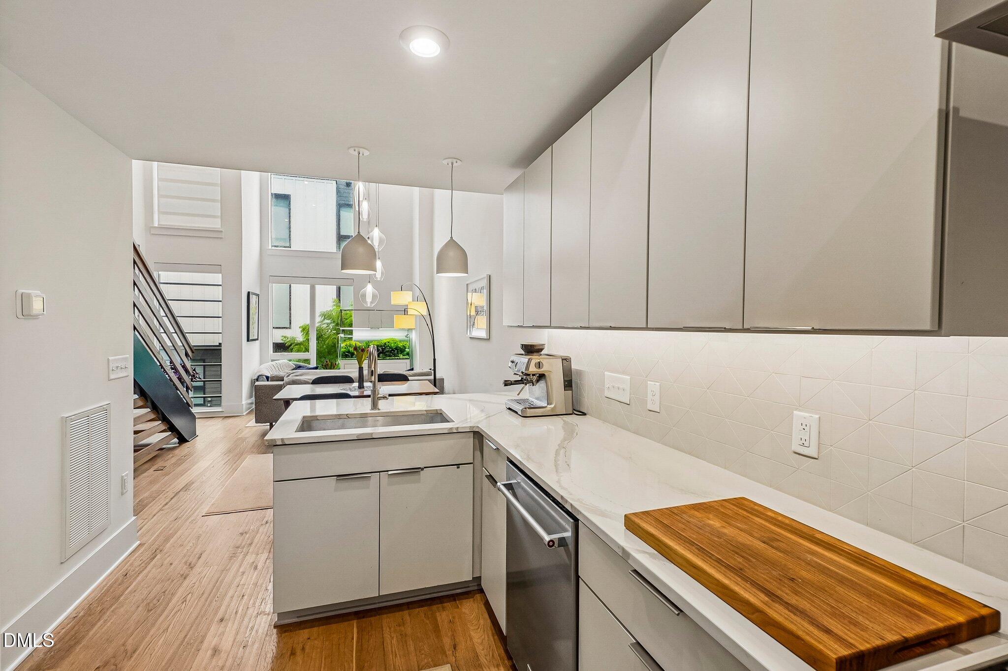 512 Gordon Street Unit 802 Property Photo 14