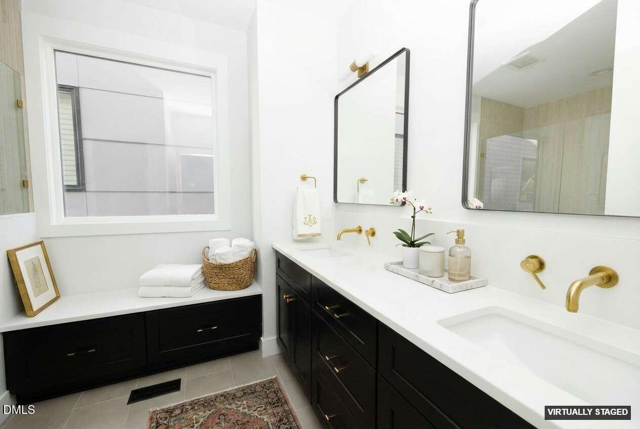 209 Woodsborough Place Property Photo 14