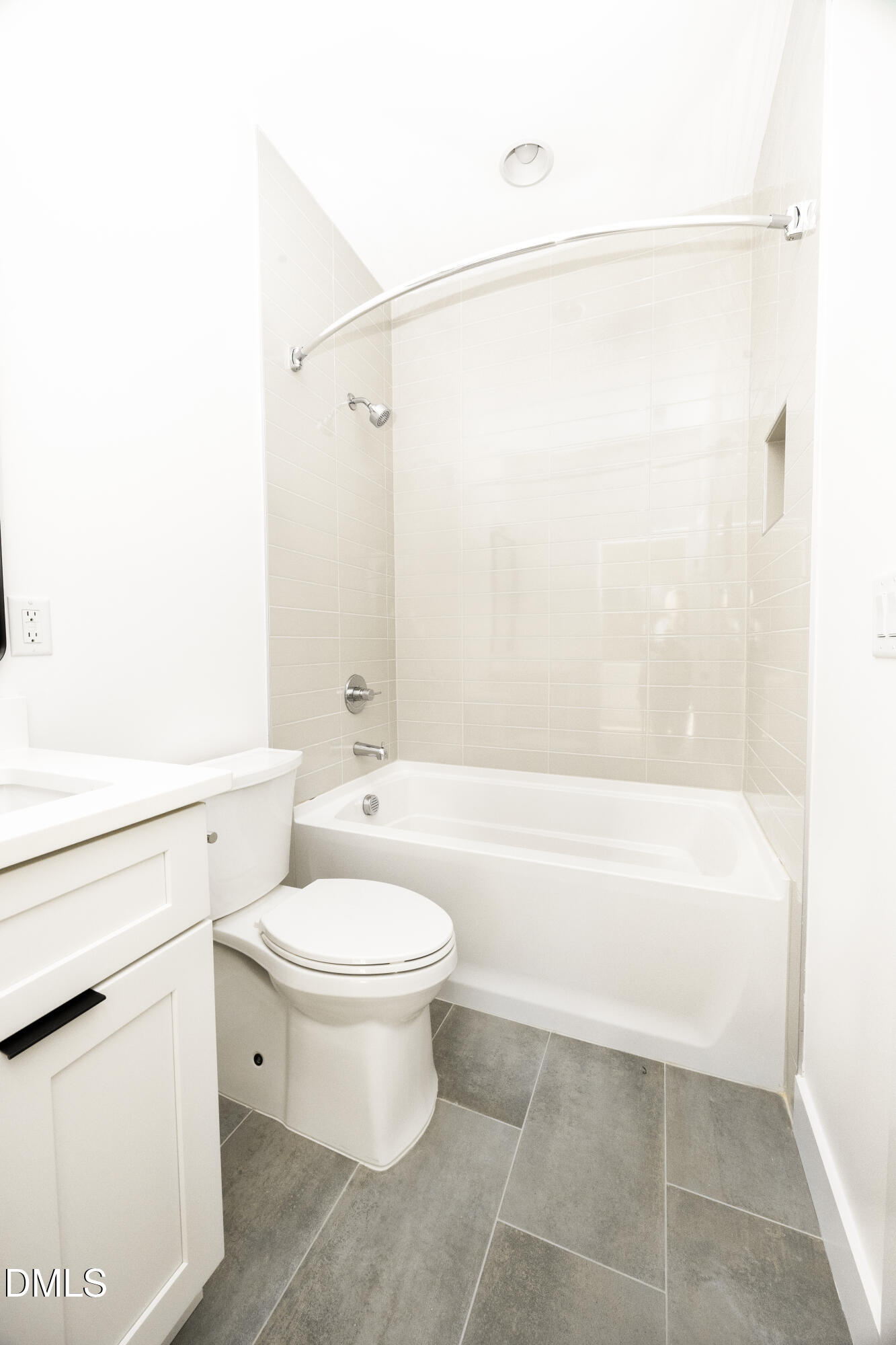 209 Woodsborough Place Property Photo 23