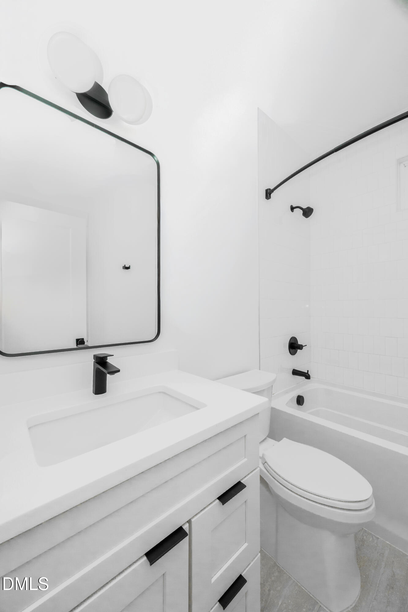 209 Woodsborough Place Property Photo 25