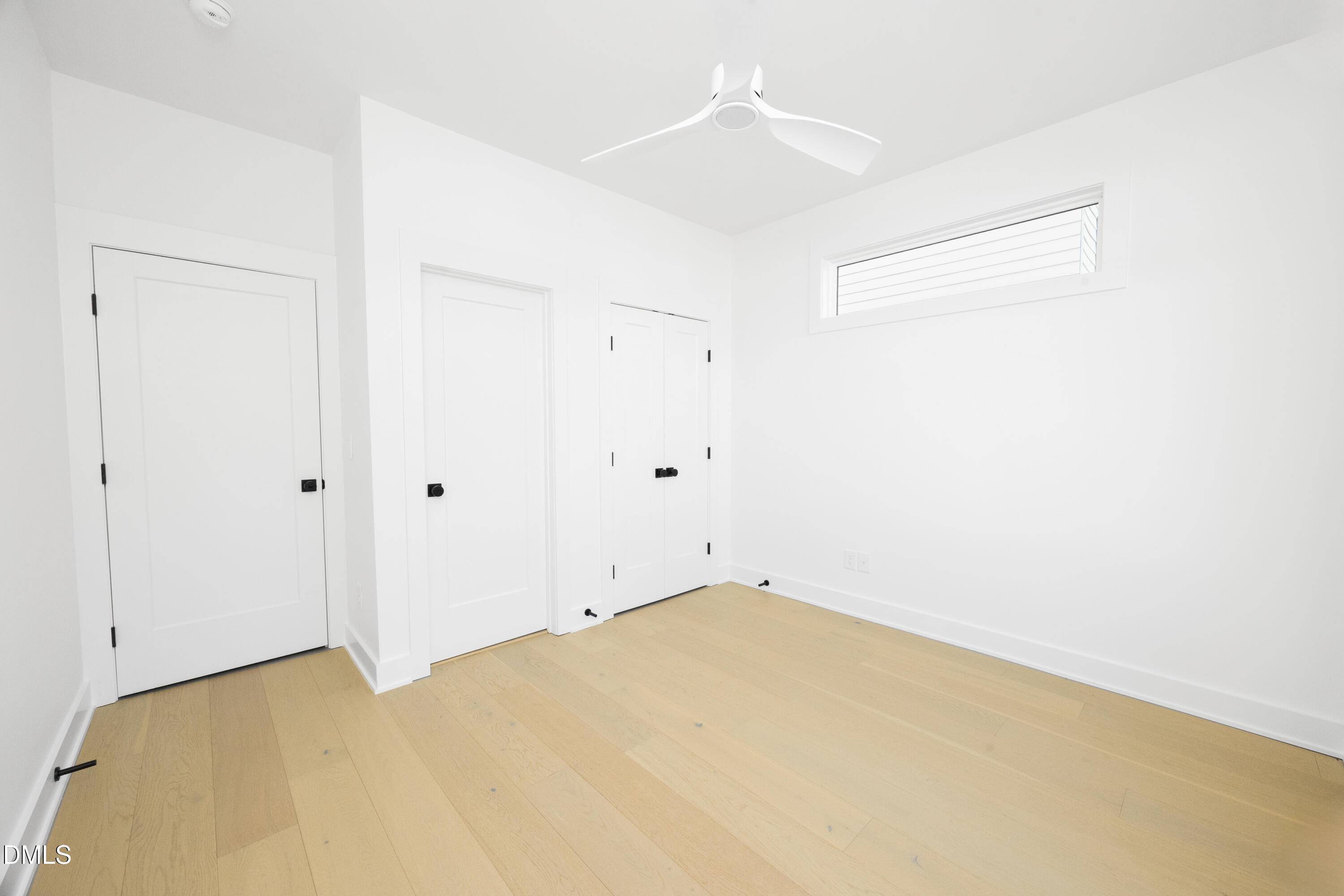 209 Woodsborough Place Property Photo 32