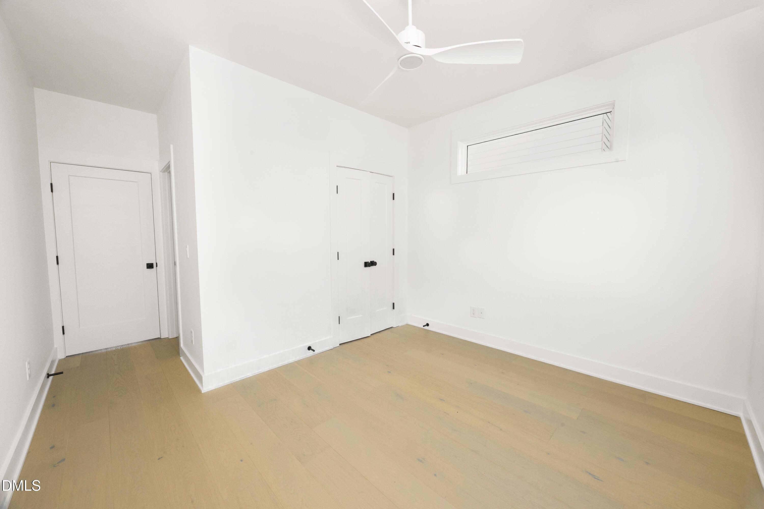 209 Woodsborough Place Property Photo 35