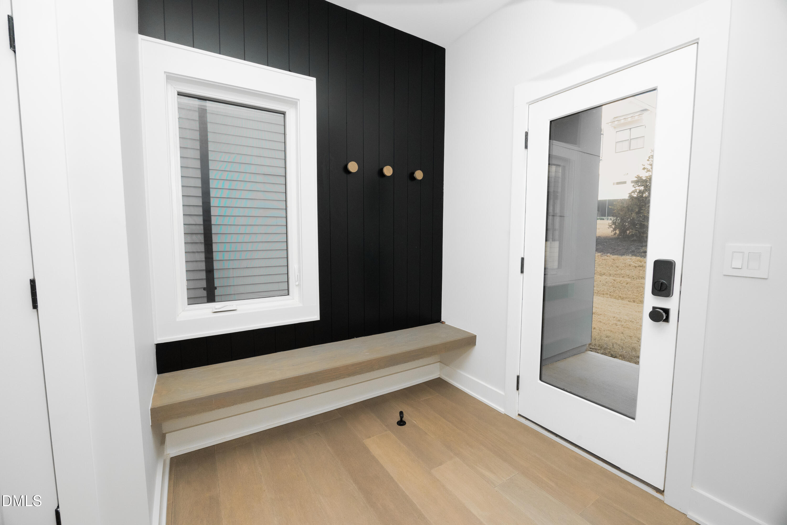 209 Woodsborough Place Property Photo 37