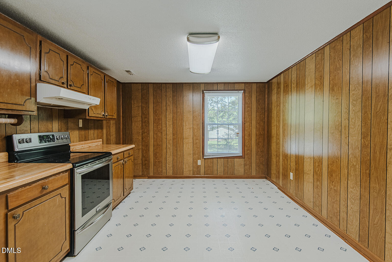 1302 Blacksmith Road Property Photo 4