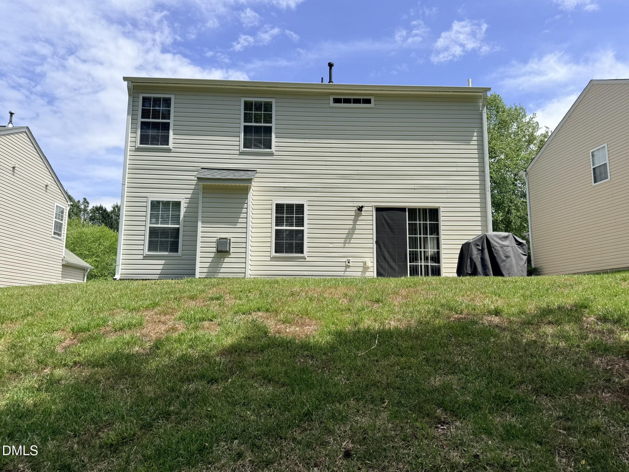 231 Pebblestone Drive Property Photo 4