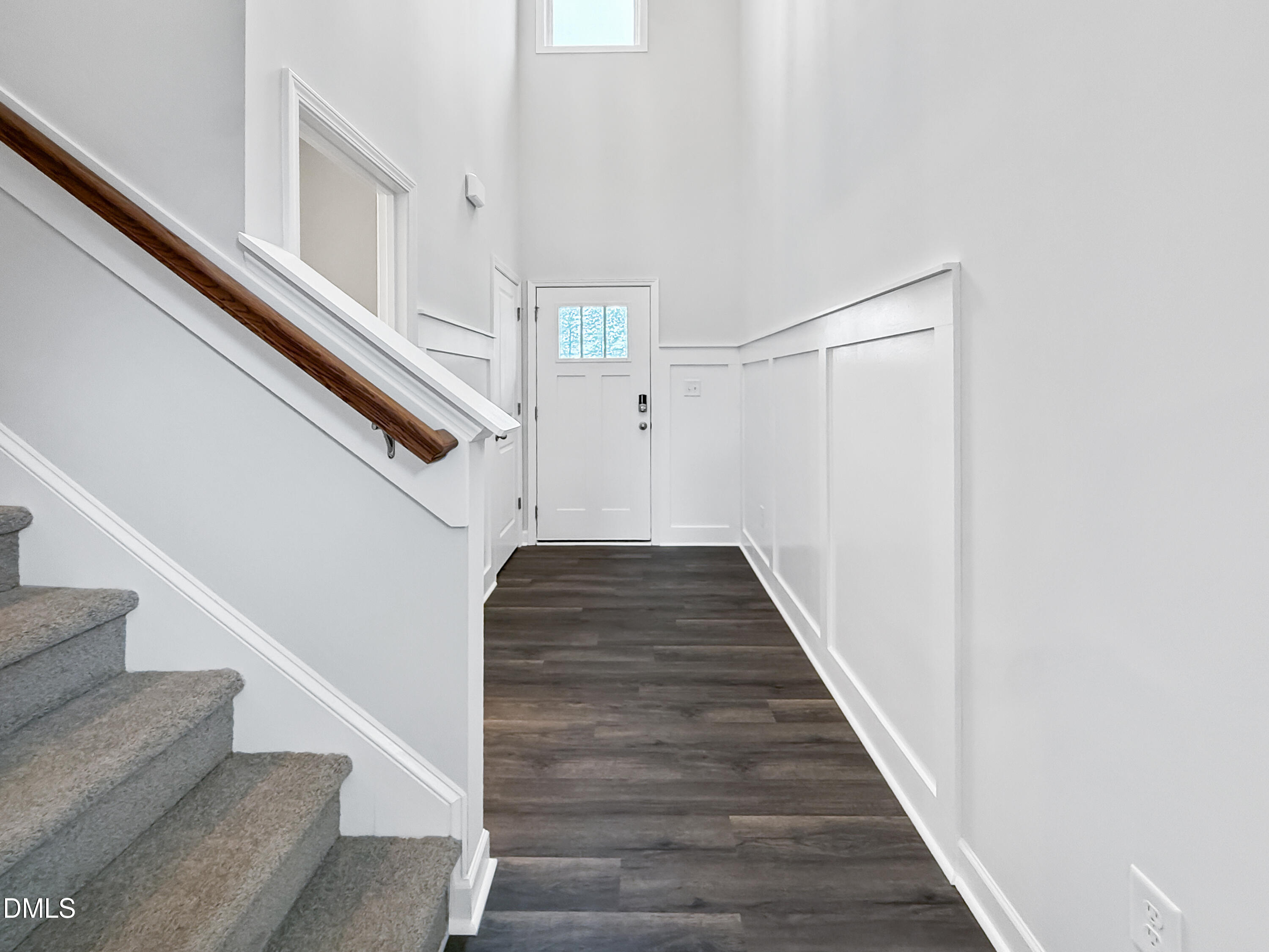 205 4th Street Property Photo 3