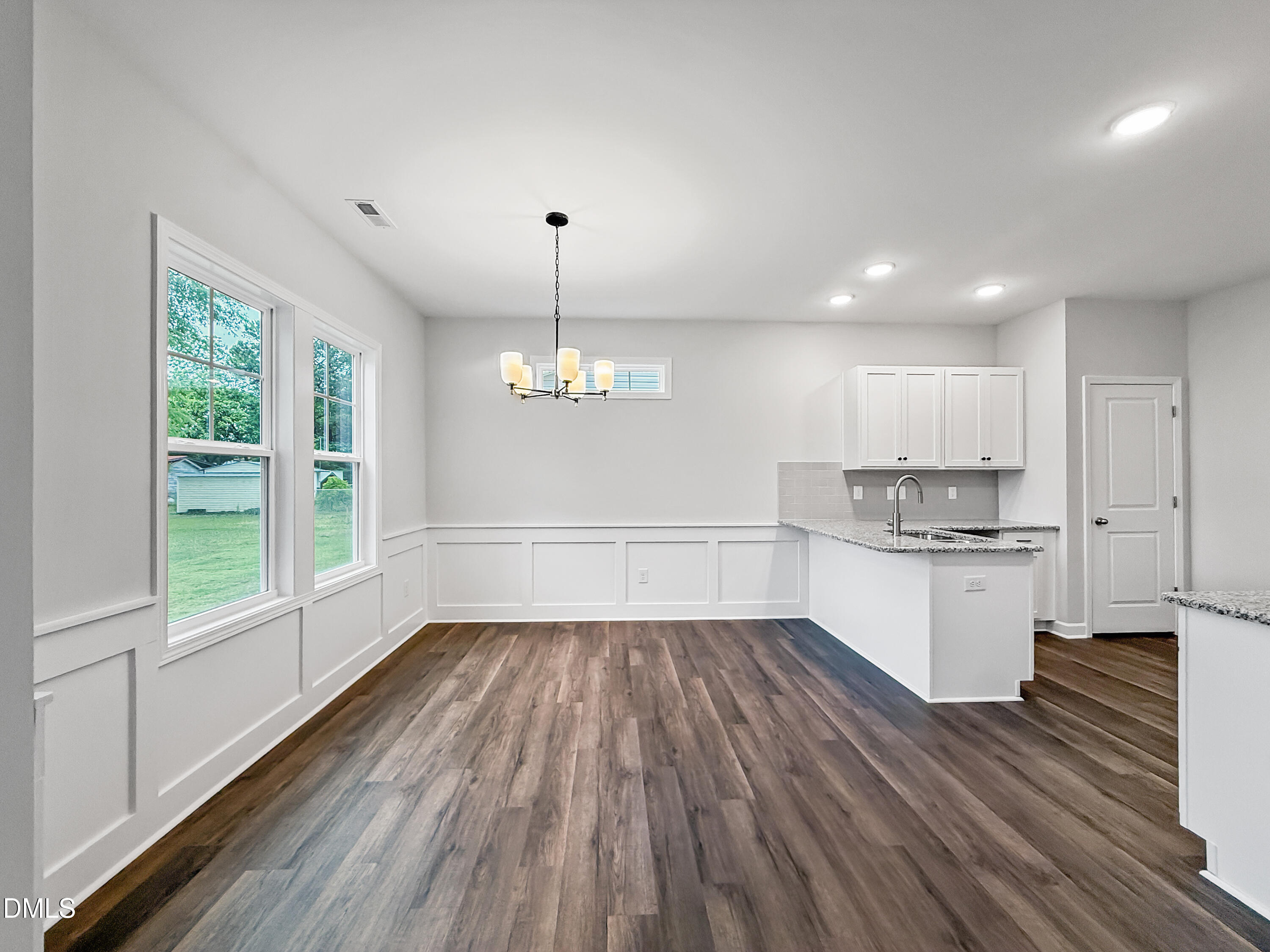 205 4th Street Property Photo 8