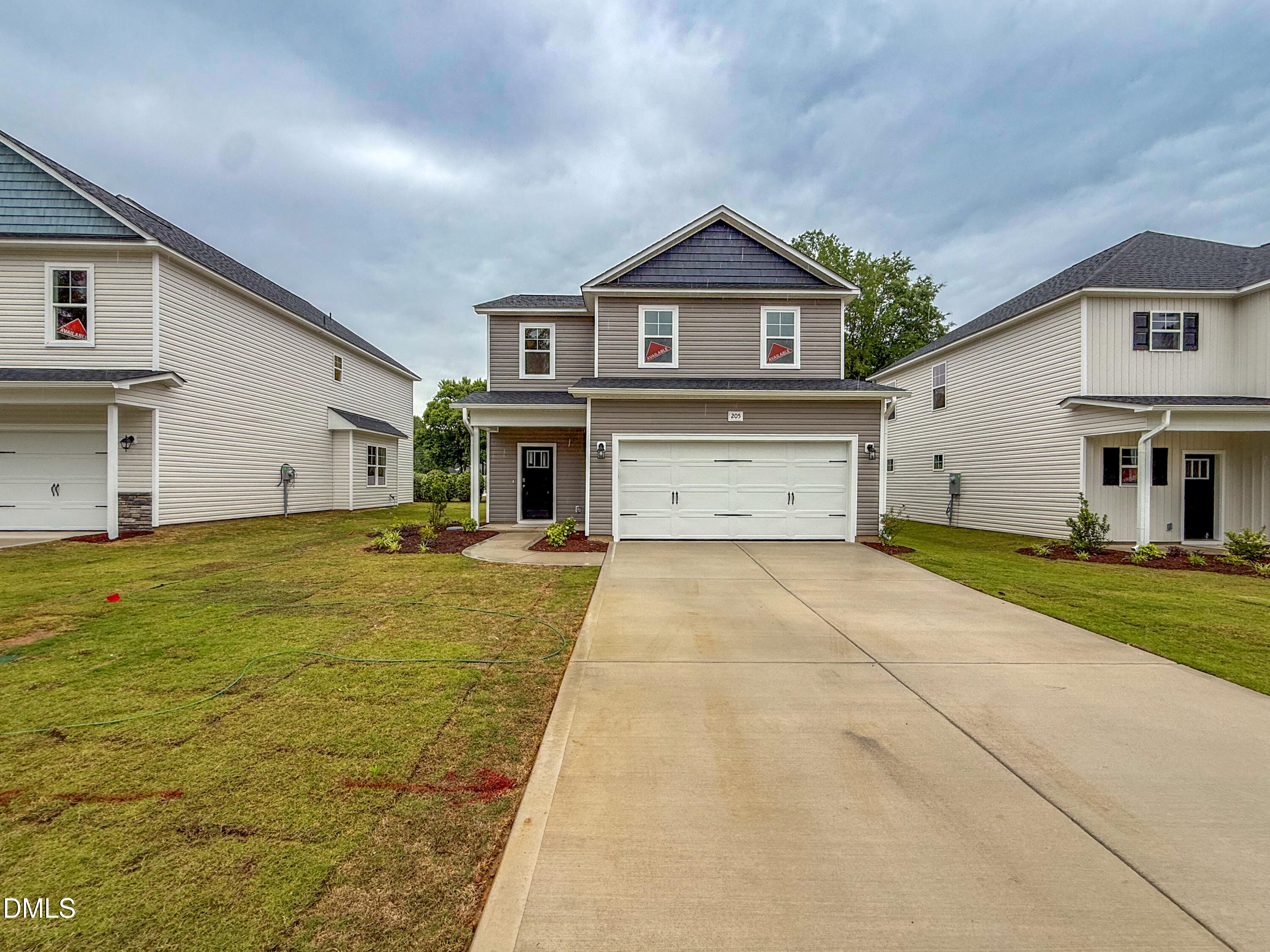 207 4th Street Property Photo 1