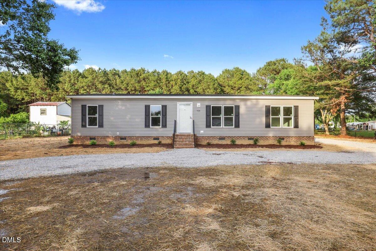 5737 Lloyd Road Property Photo 1