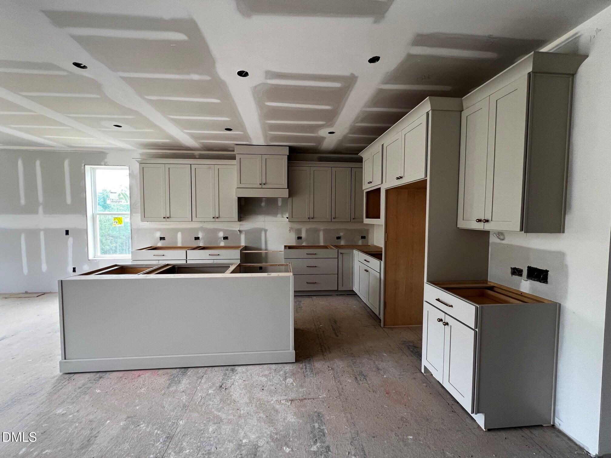 6055 Scalybark Road Property Photo 4