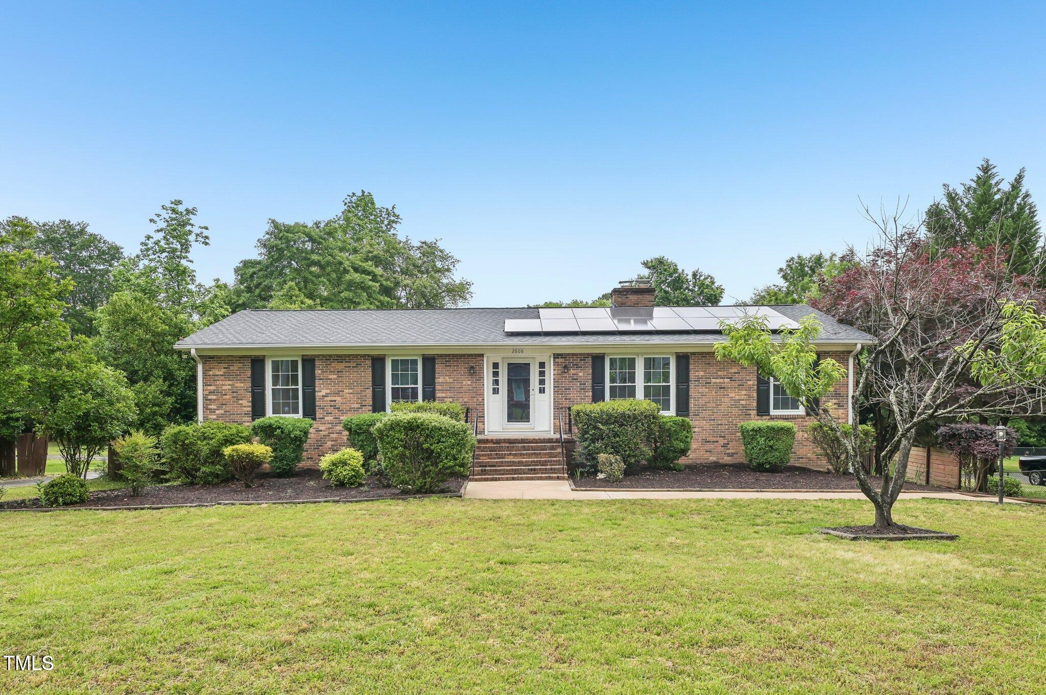 2606 Newquay Street Property Photo 1