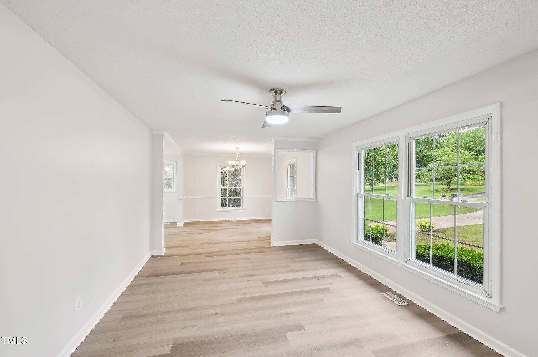 2606 Newquay Street Property Photo 3