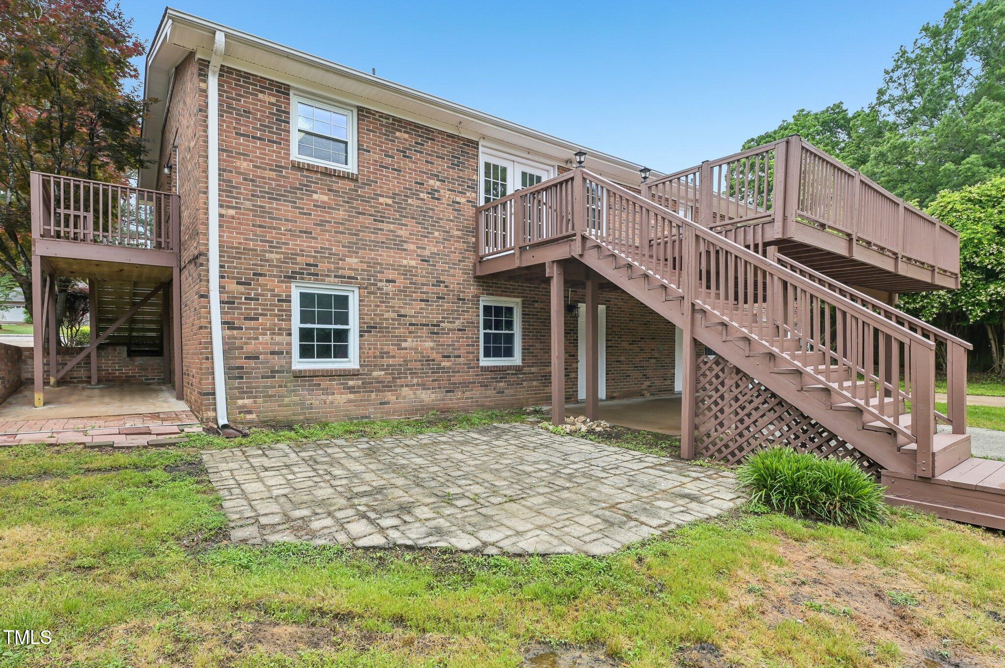 2606 Newquay Street Property Photo 18