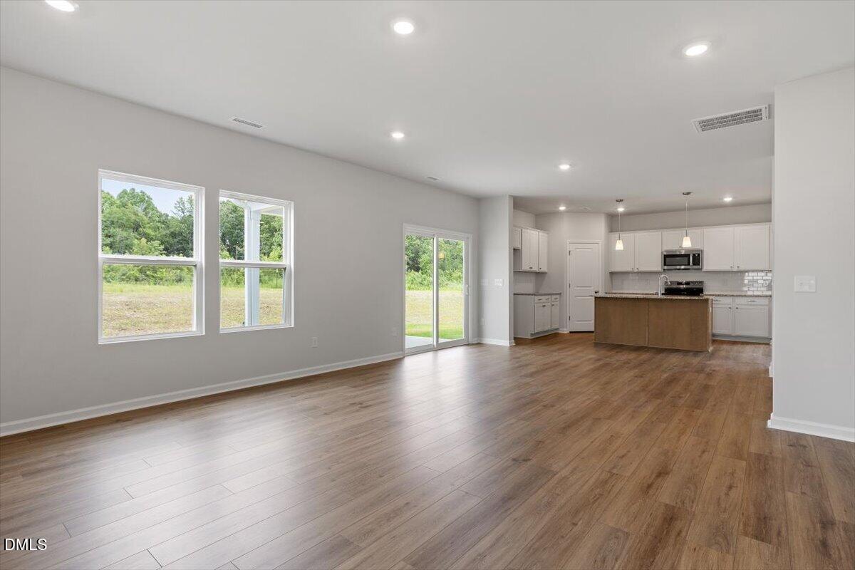 140 Buckthorn Drive Property Photo 10