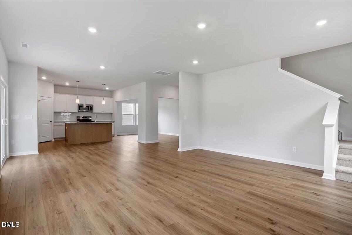 140 Buckthorn Drive Property Photo 11