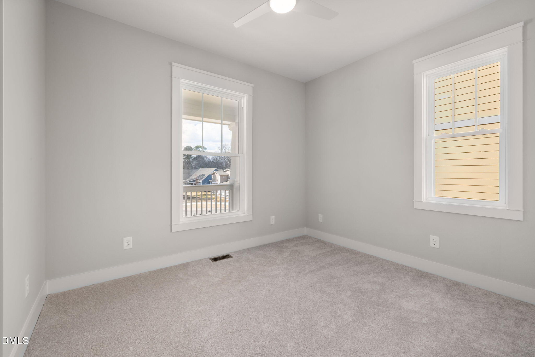 596 Hemlock Avenue Property Photo 5