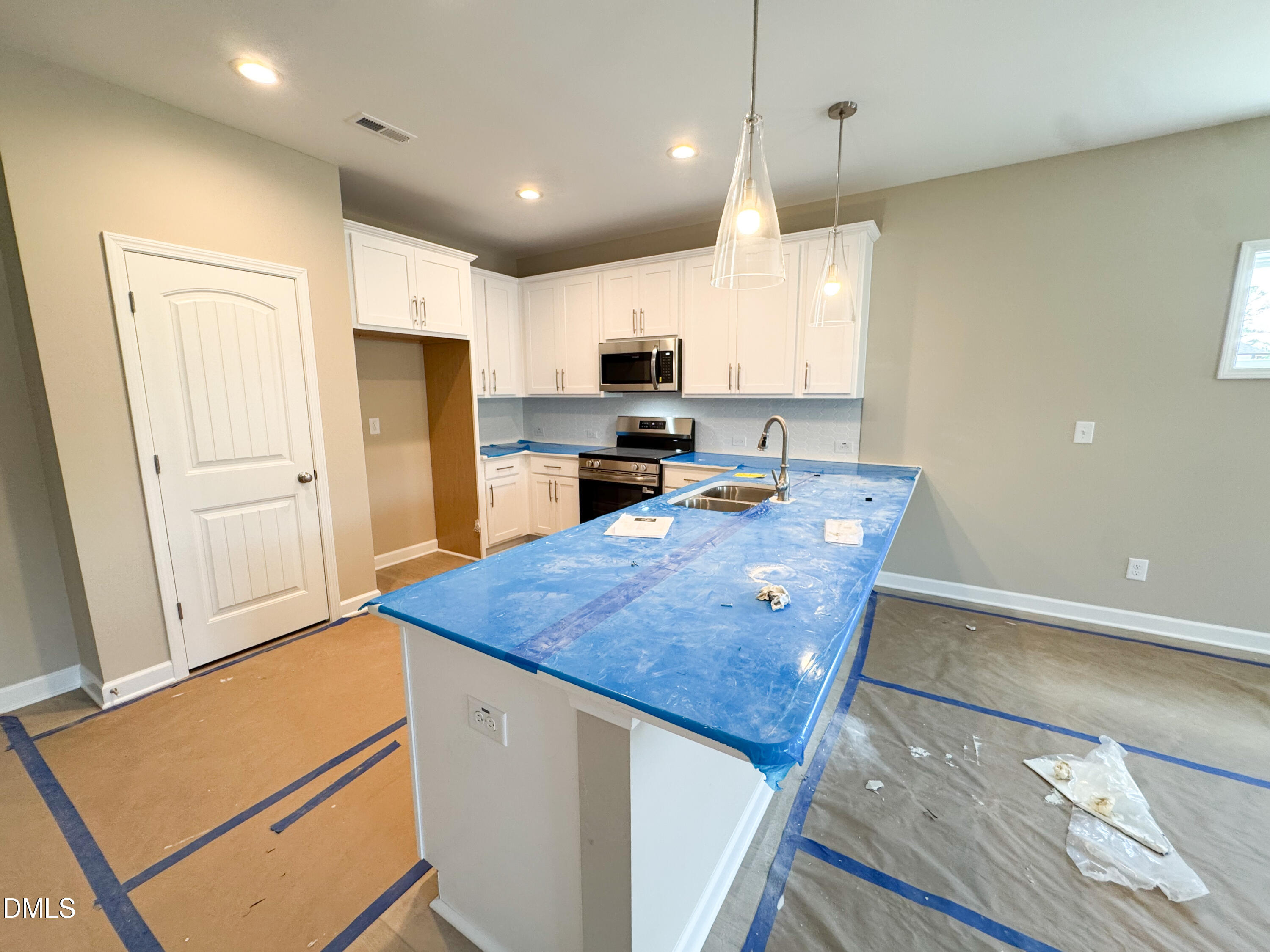 45 Diamond Creek Drive Property Photo 6