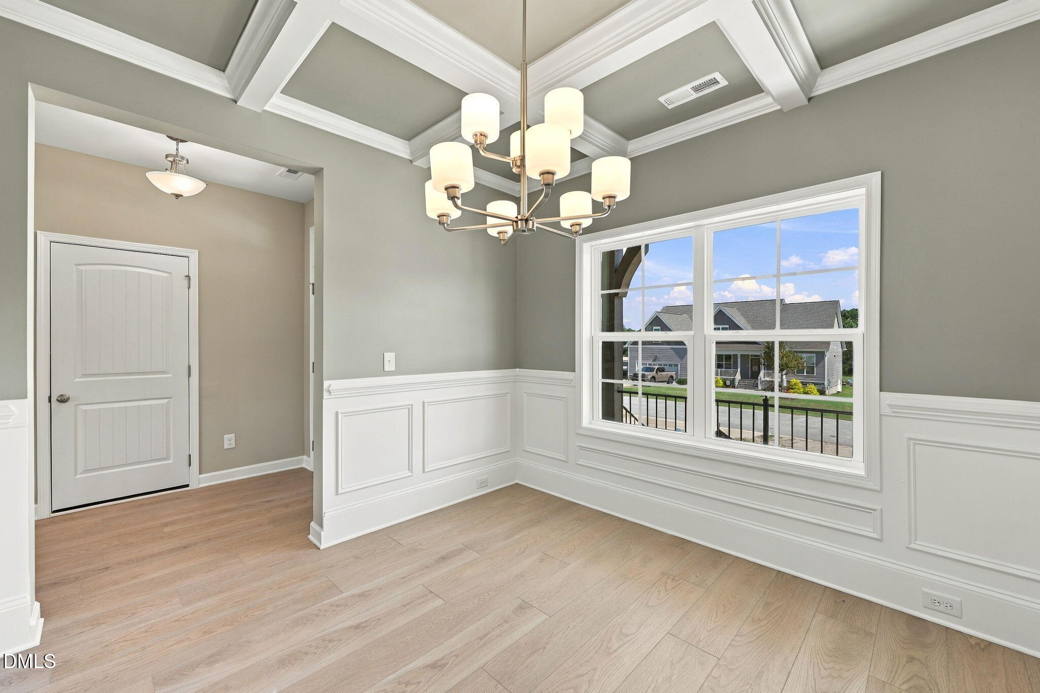 45 Diamond Creek Drive Property Photo 7