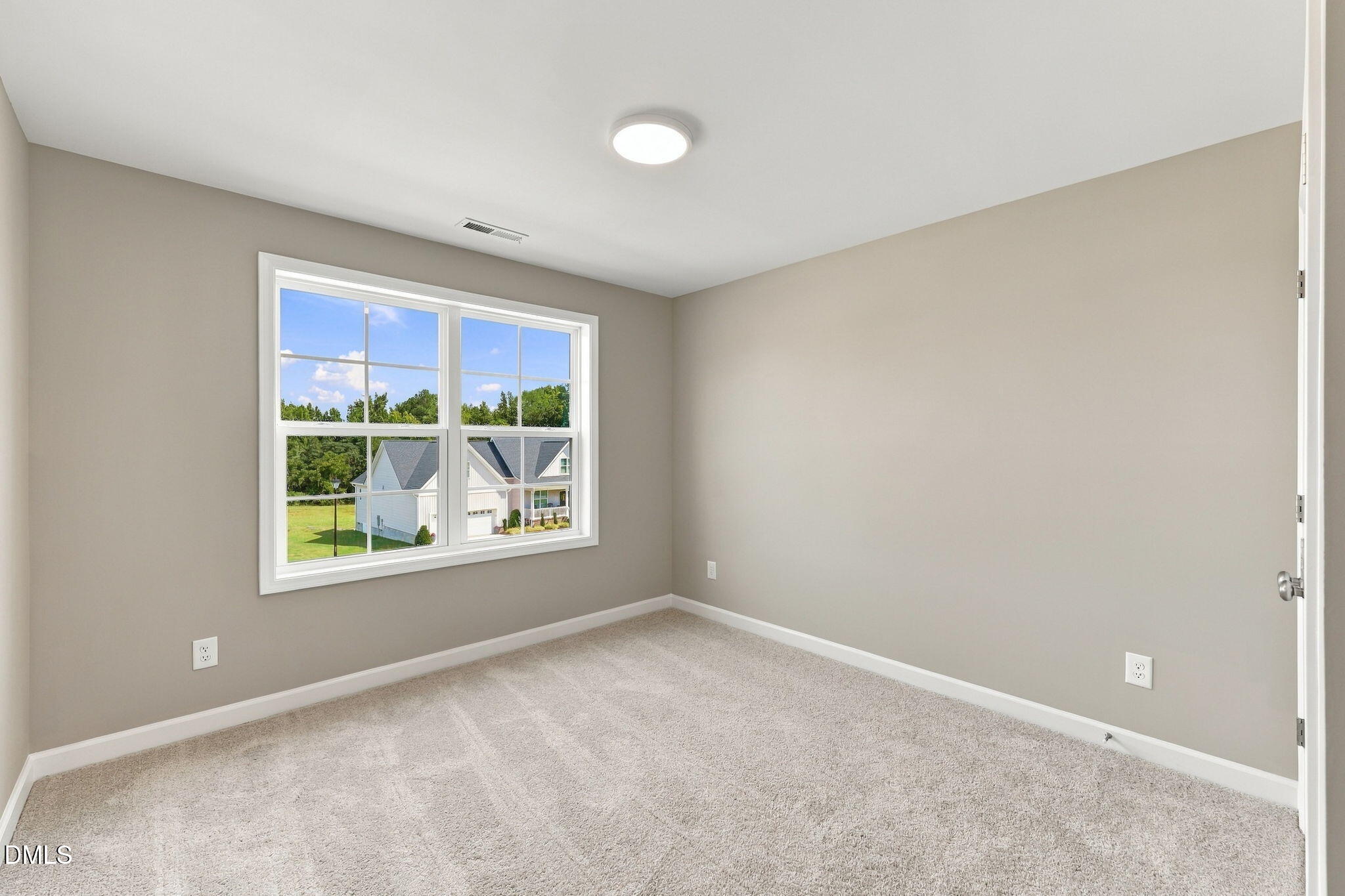 45 Diamond Creek Drive Property Photo 24
