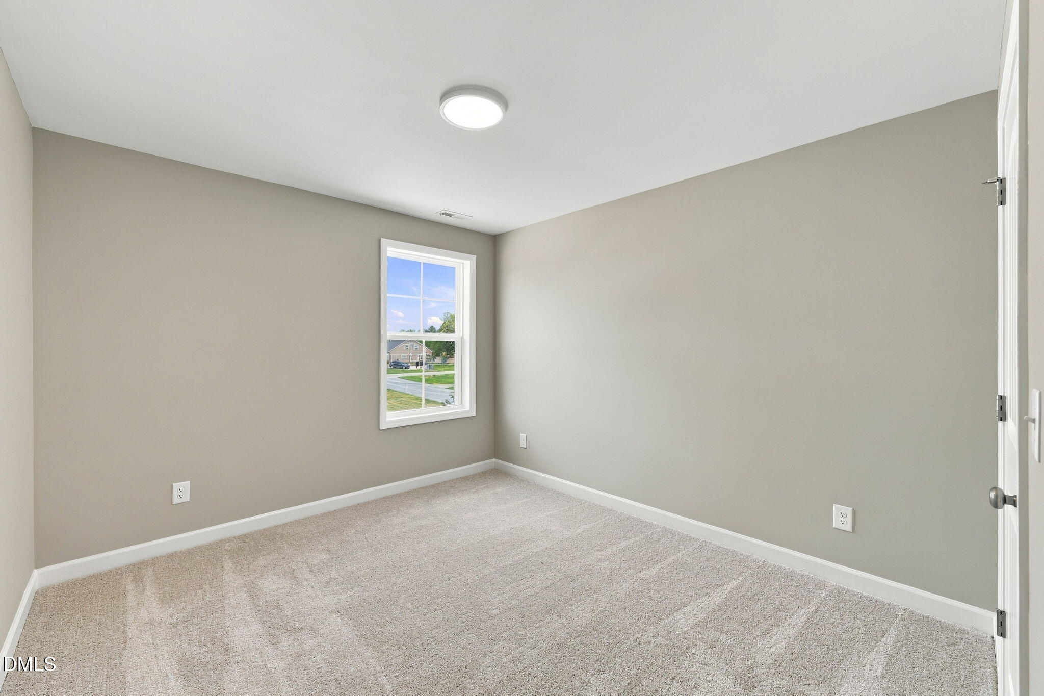 45 Diamond Creek Drive Property Photo 27