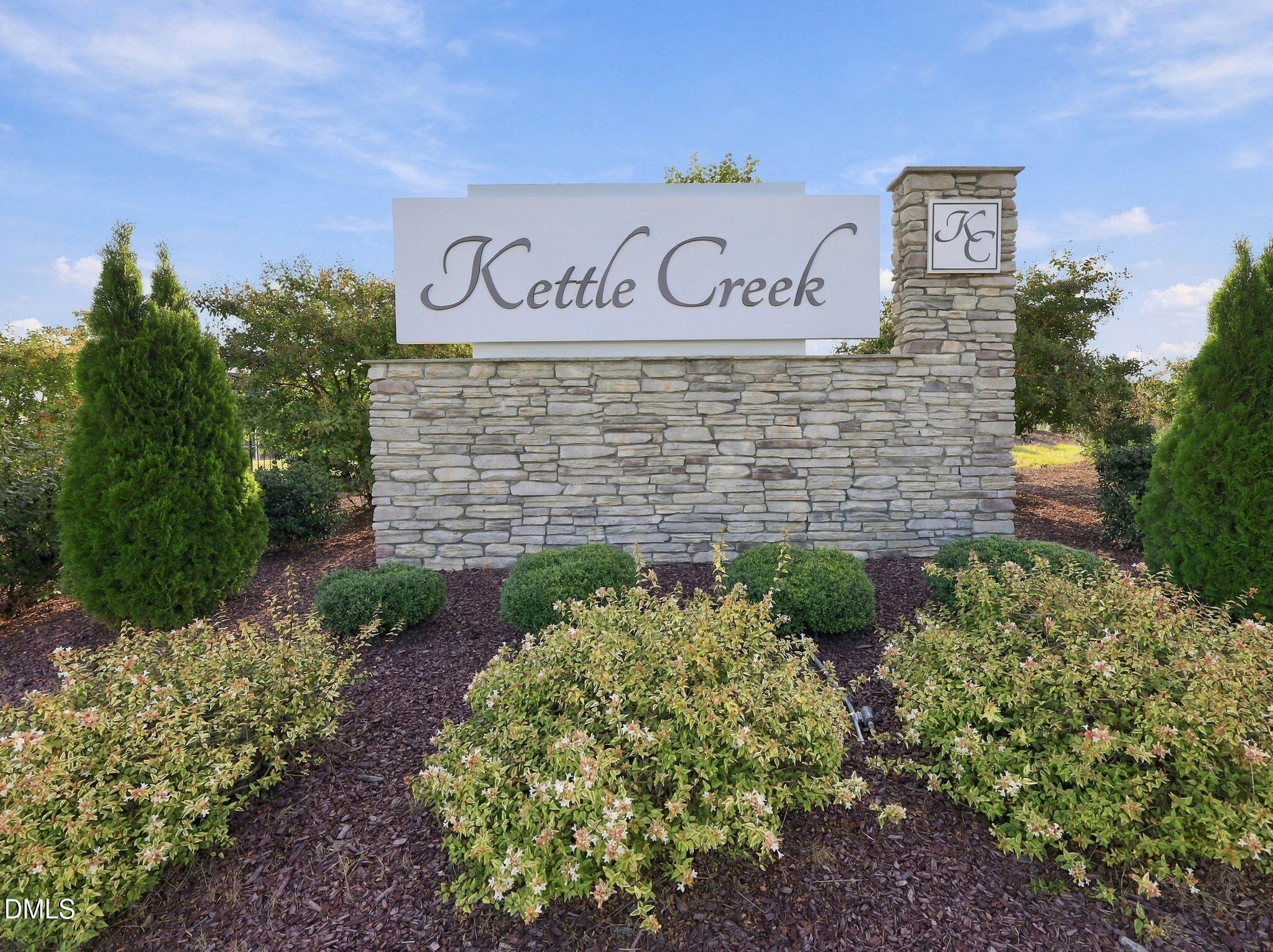 45 Diamond Creek Drive Property Photo 42
