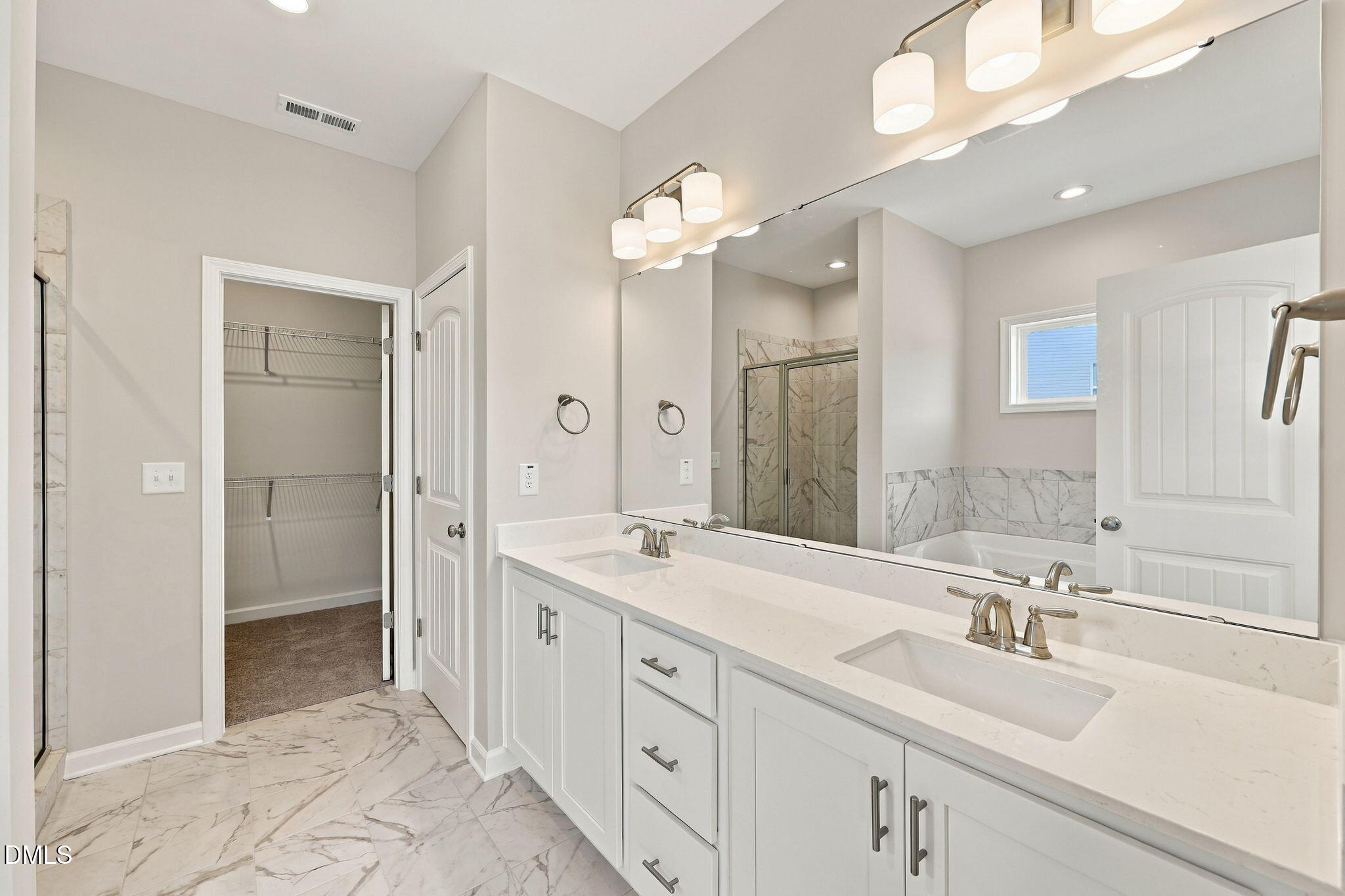 10 Diamond Creek Drive Property Photo 17