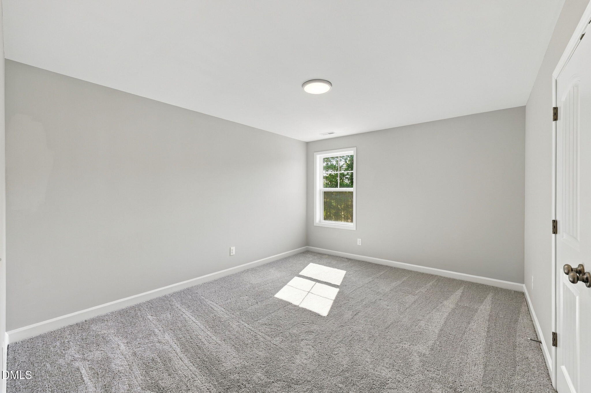 10 Diamond Creek Drive Property Photo 28