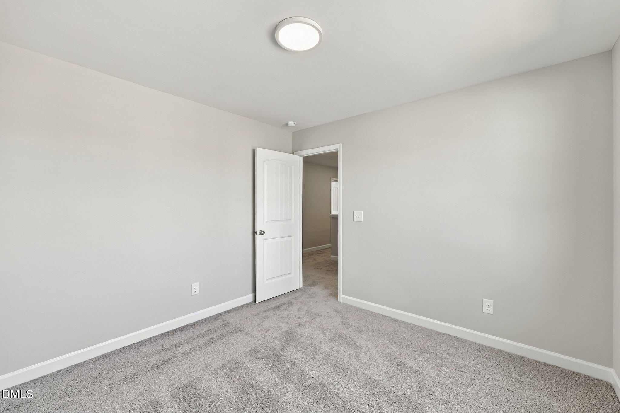 10 Diamond Creek Drive Property Photo 32