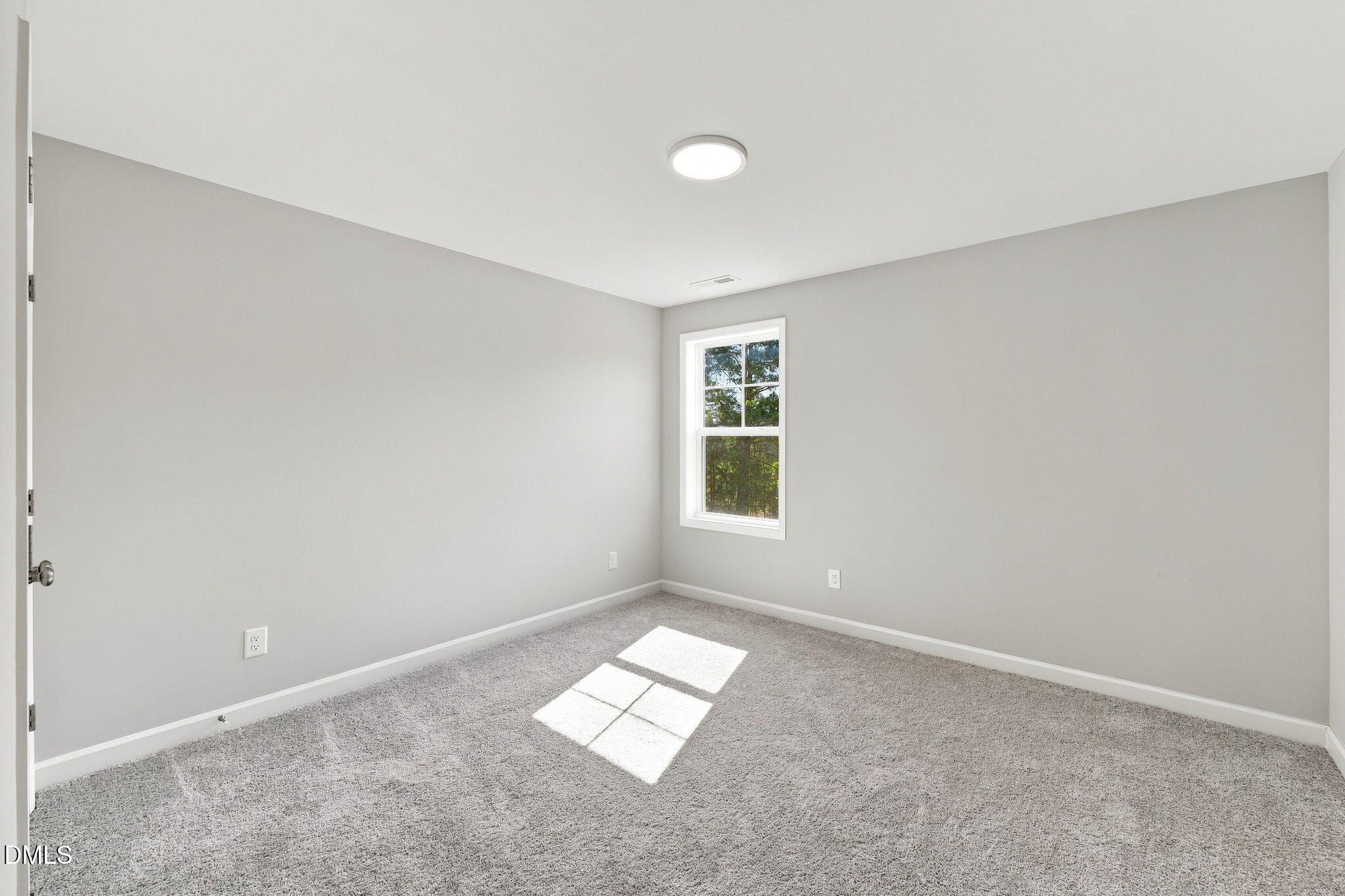 10 Diamond Creek Drive Property Photo 34