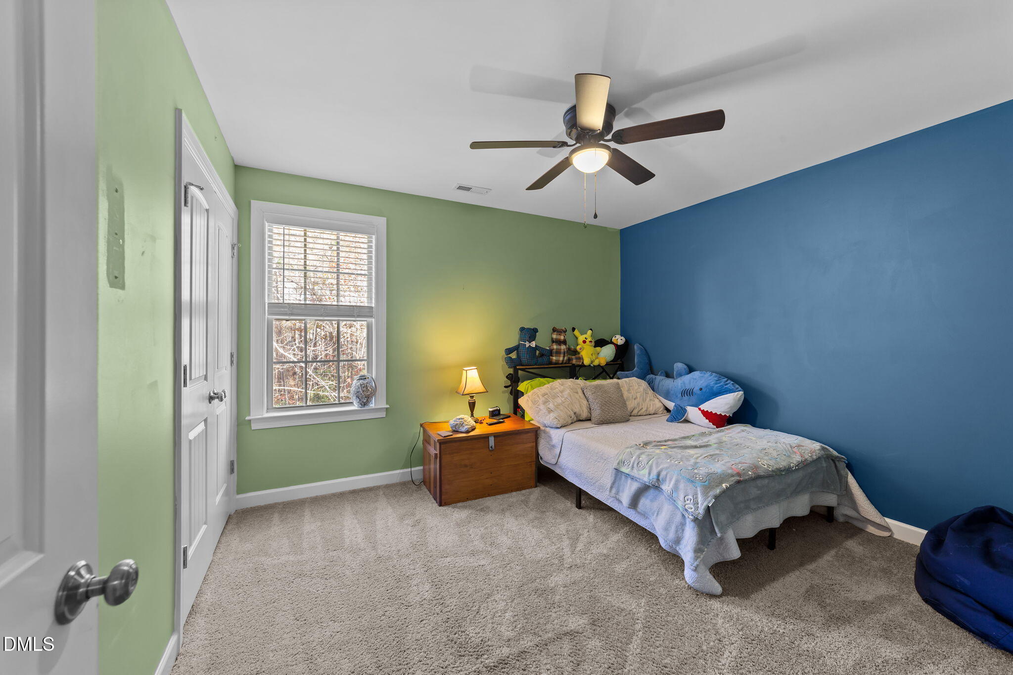94 Diamond Creek Drive Property Photo 31
