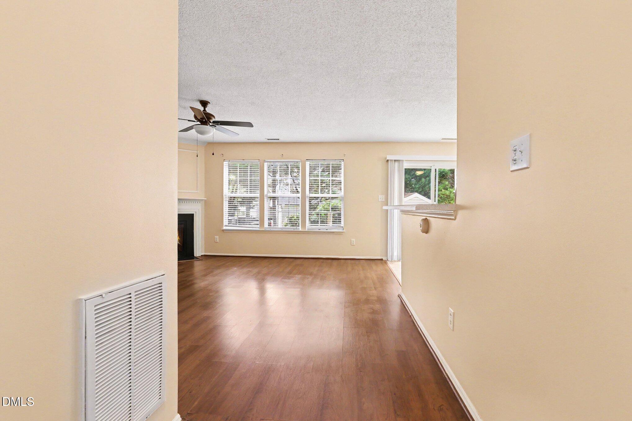 4501 Bekonscot Avenue Property Photo 5