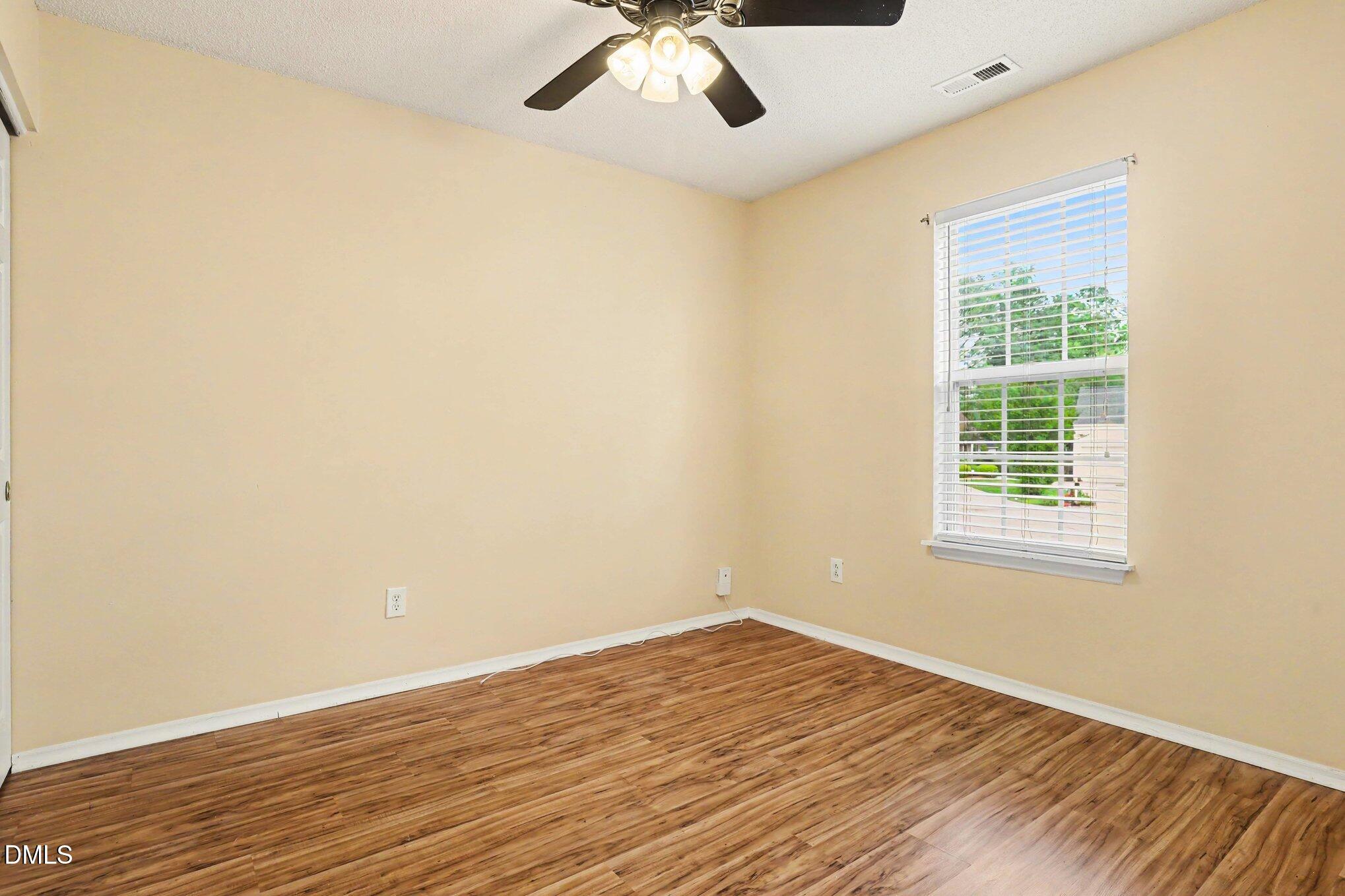 4501 Bekonscot Avenue Property Photo 6