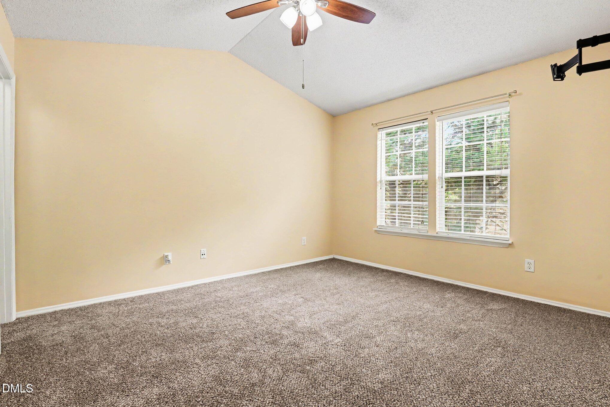 4501 Bekonscot Avenue Property Photo 12