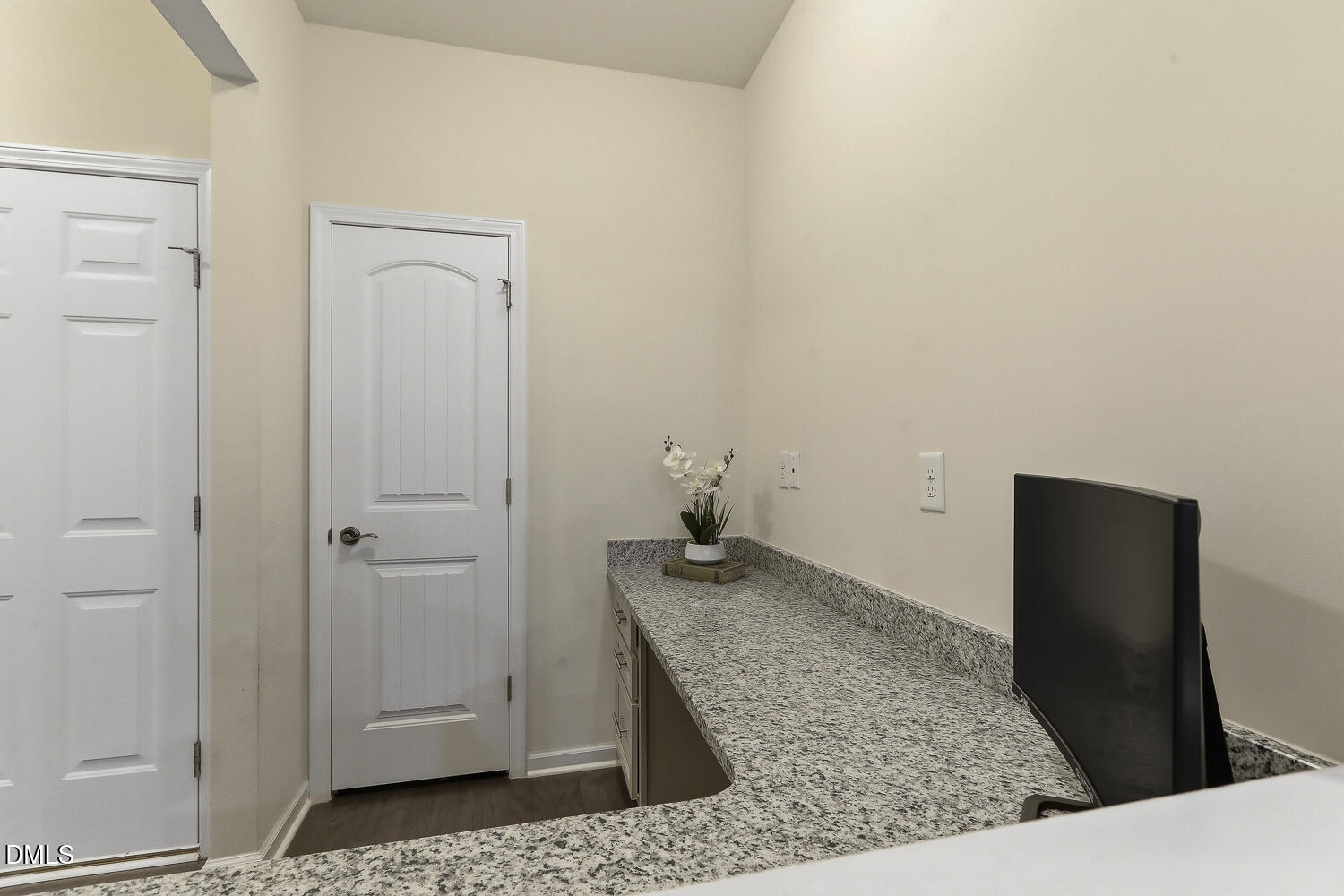 2433 Balmoor Trace Property Photo 37